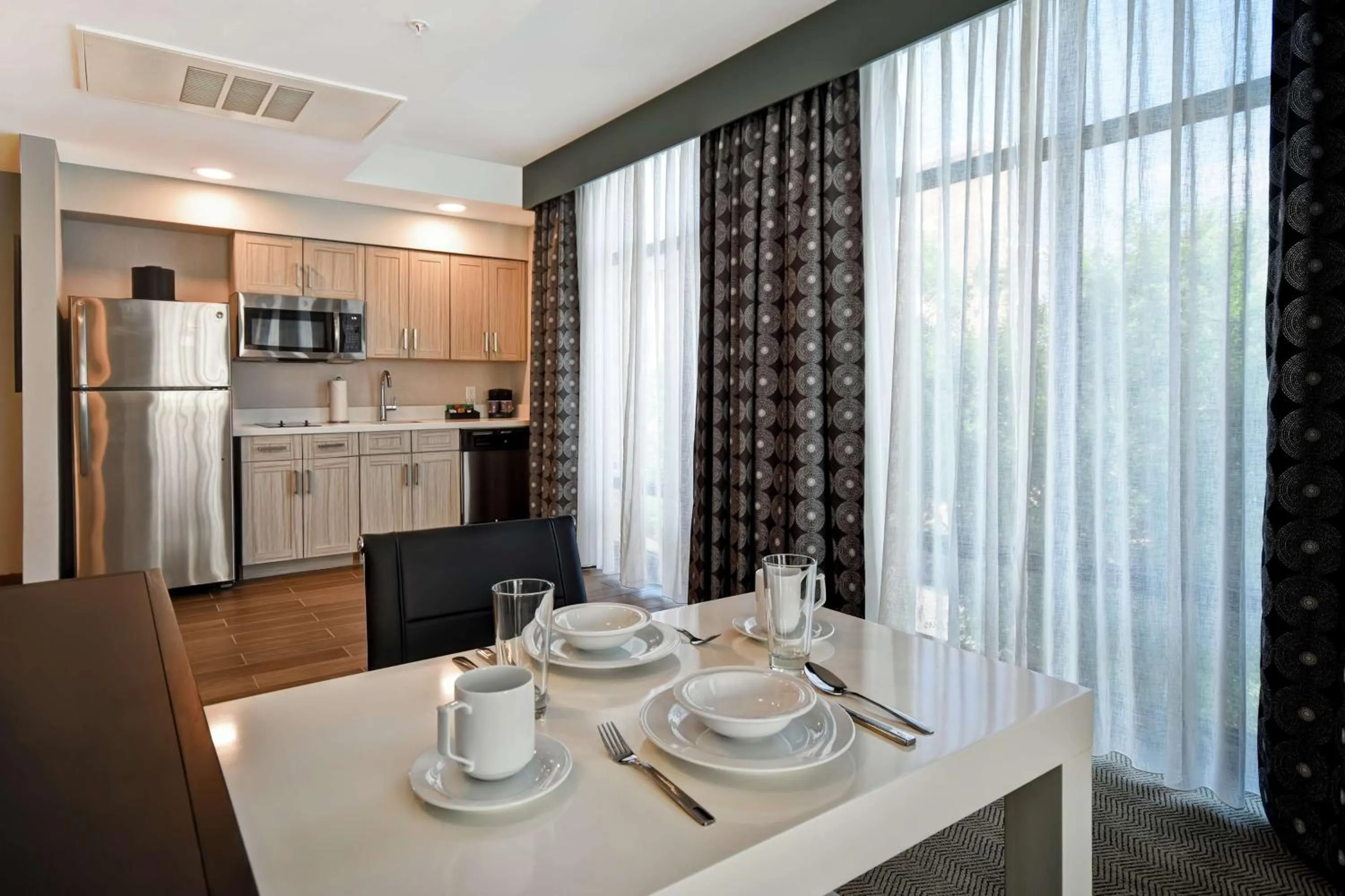 Kitchen or kitchenette in Homewood Suites By Hilton Greenville Downtown