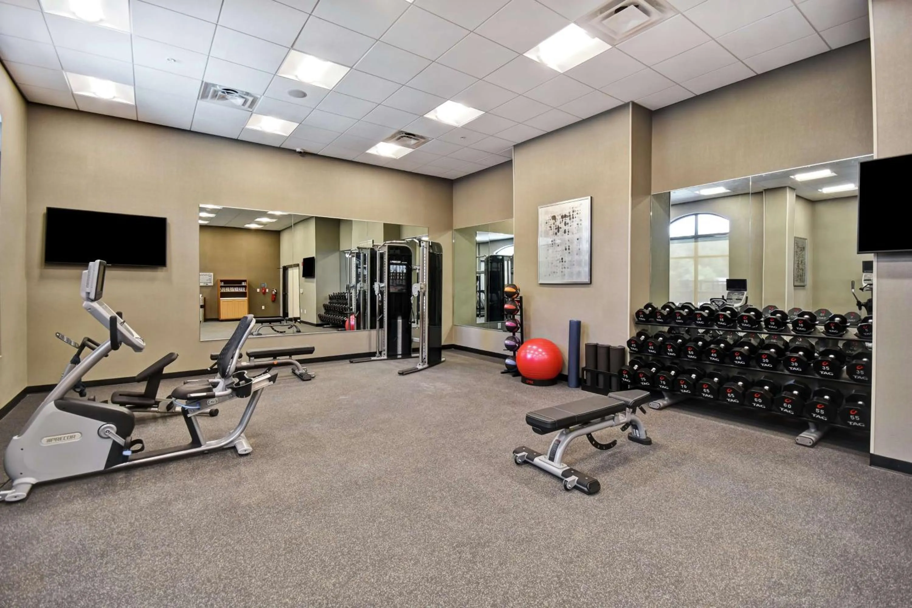 Fitness centre/facilities in Homewood Suites By Hilton Greenville Downtown