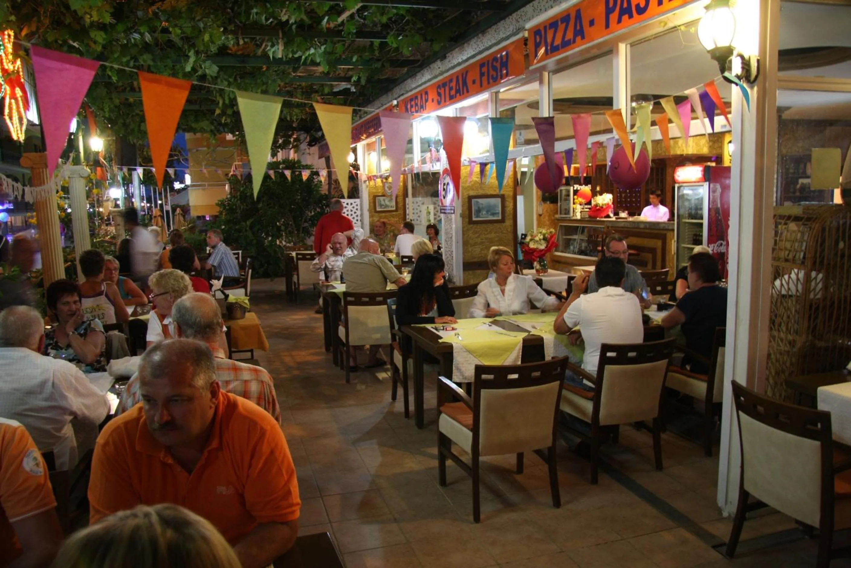 Restaurant/places to eat in Bayram Apart Hotel