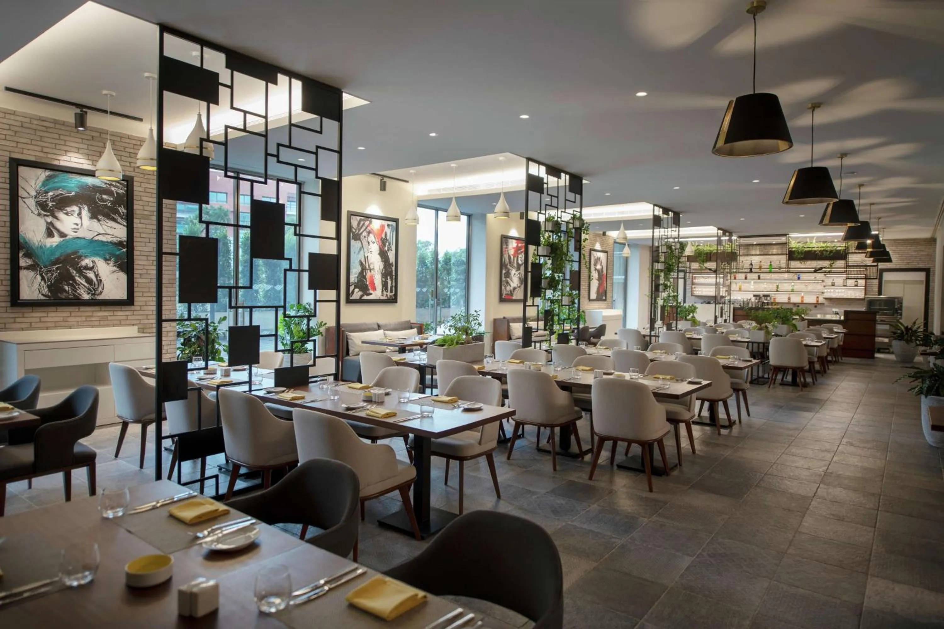 Restaurant/places to eat in Hilton Beirut Downtown