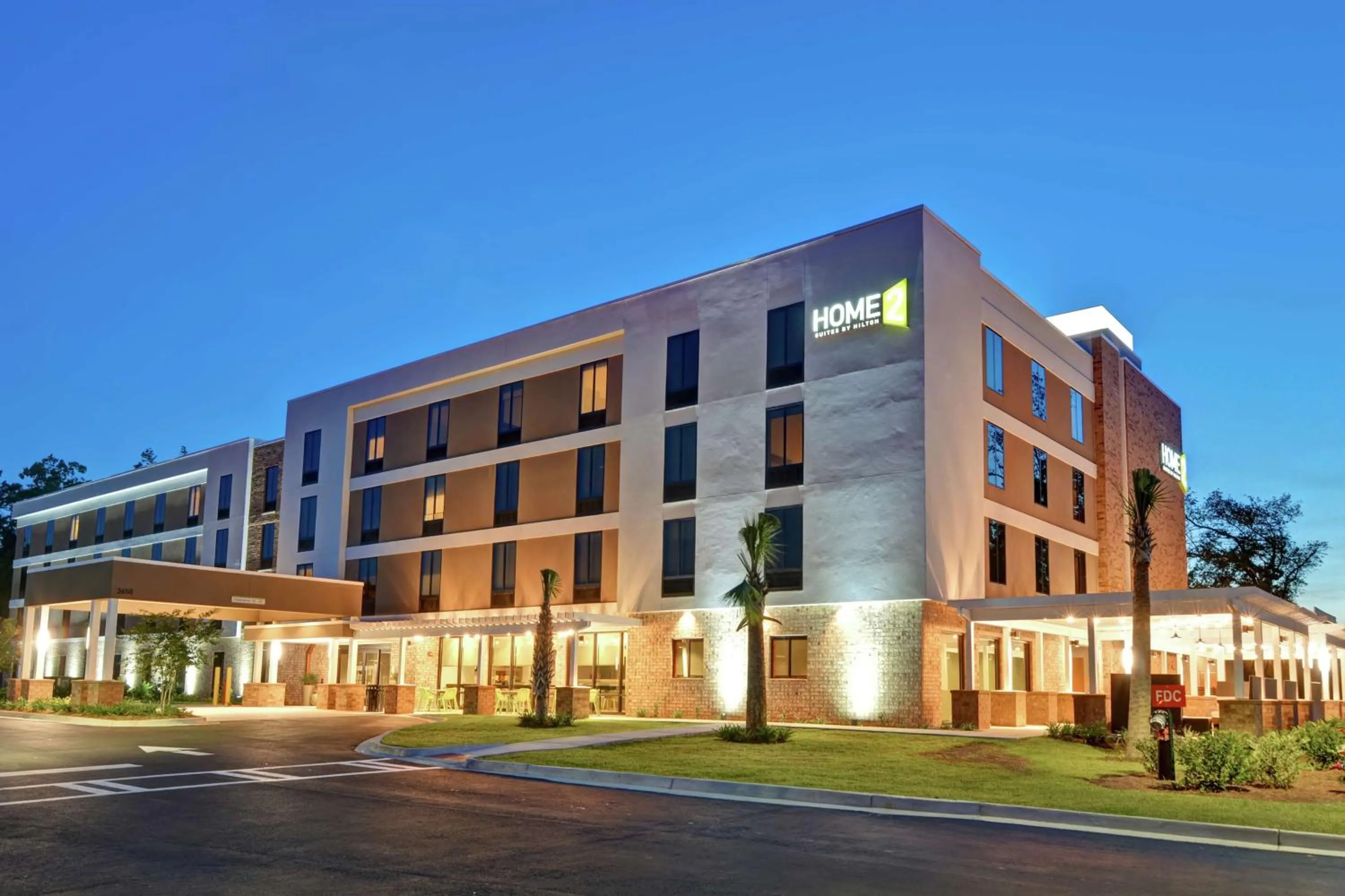 Property building in Home2 Suites By Hilton Beaufort