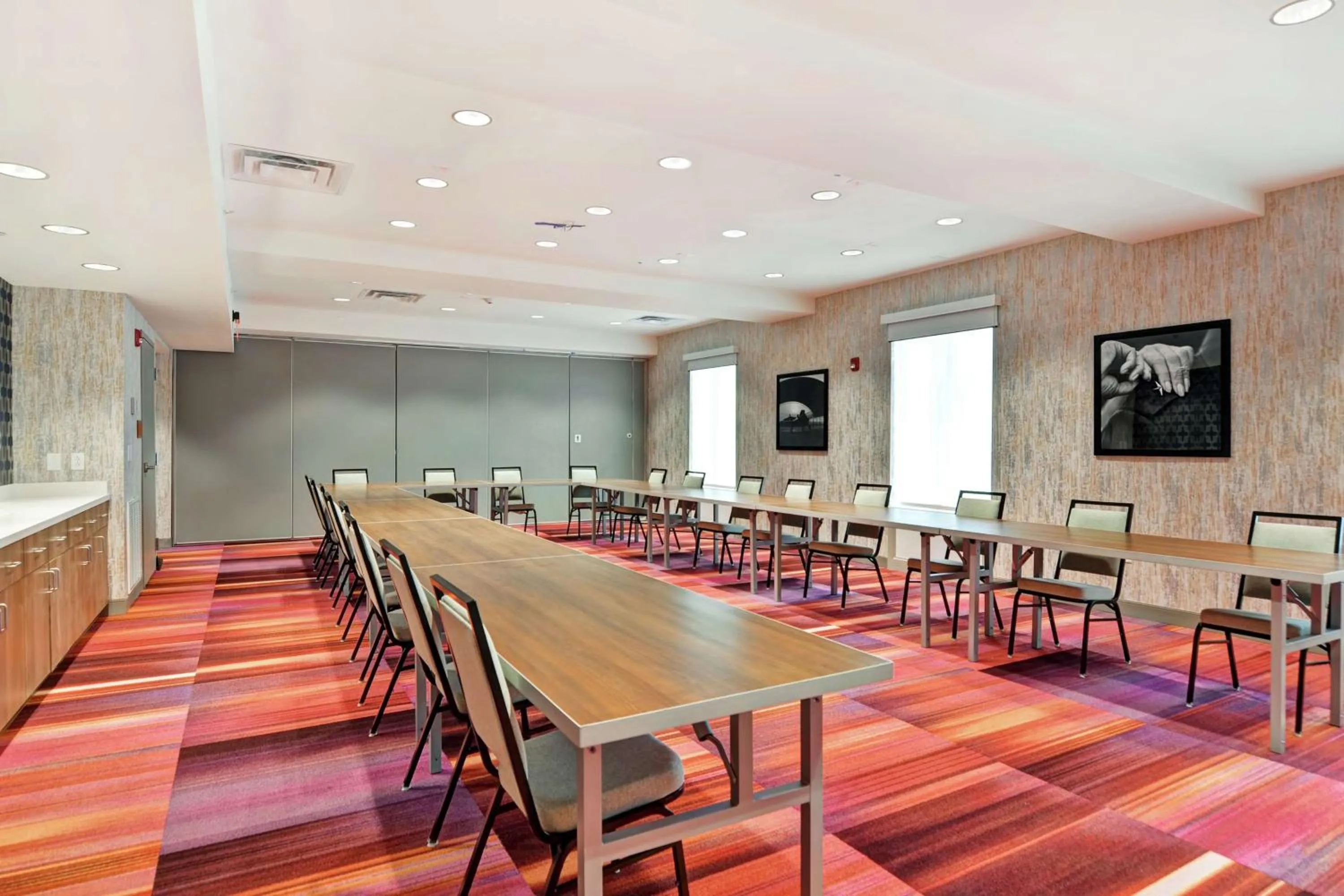 Meeting/conference room in Home2 Suites By Hilton Beaufort