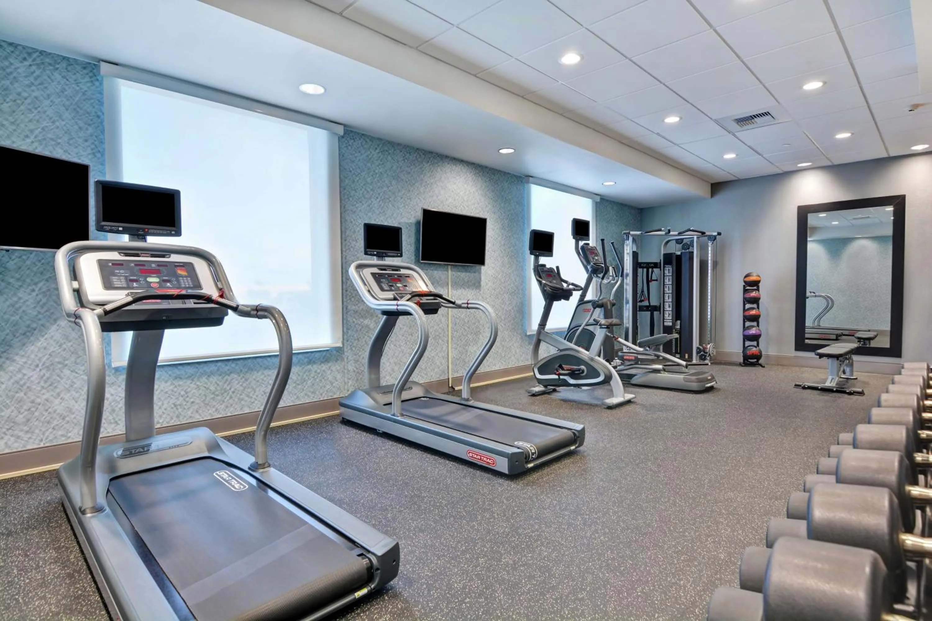 Fitness centre/facilities in Home2 Suites By Hilton Springdale