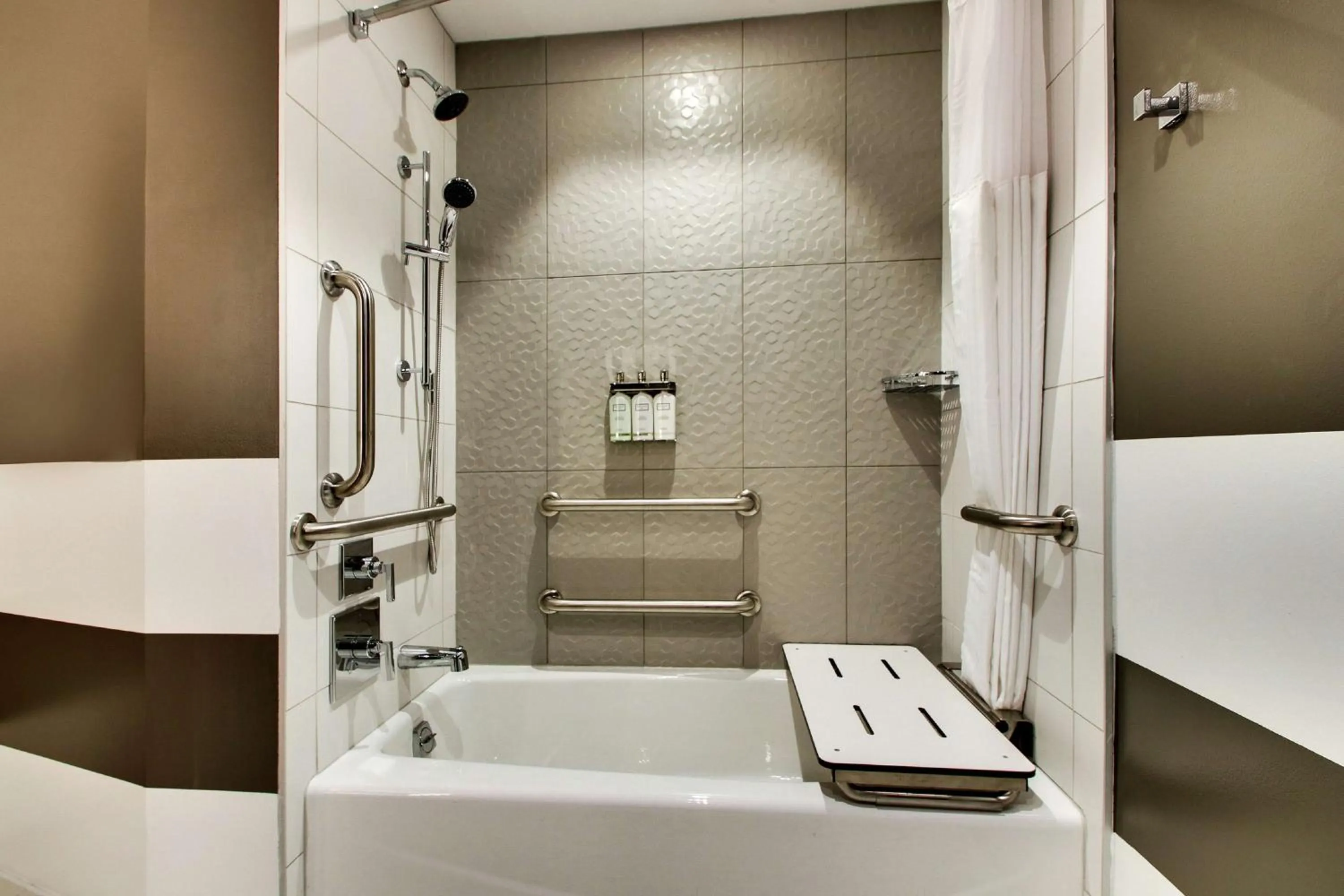 Bathroom in The Rose Chicago, Tapestry Collection By Hilton