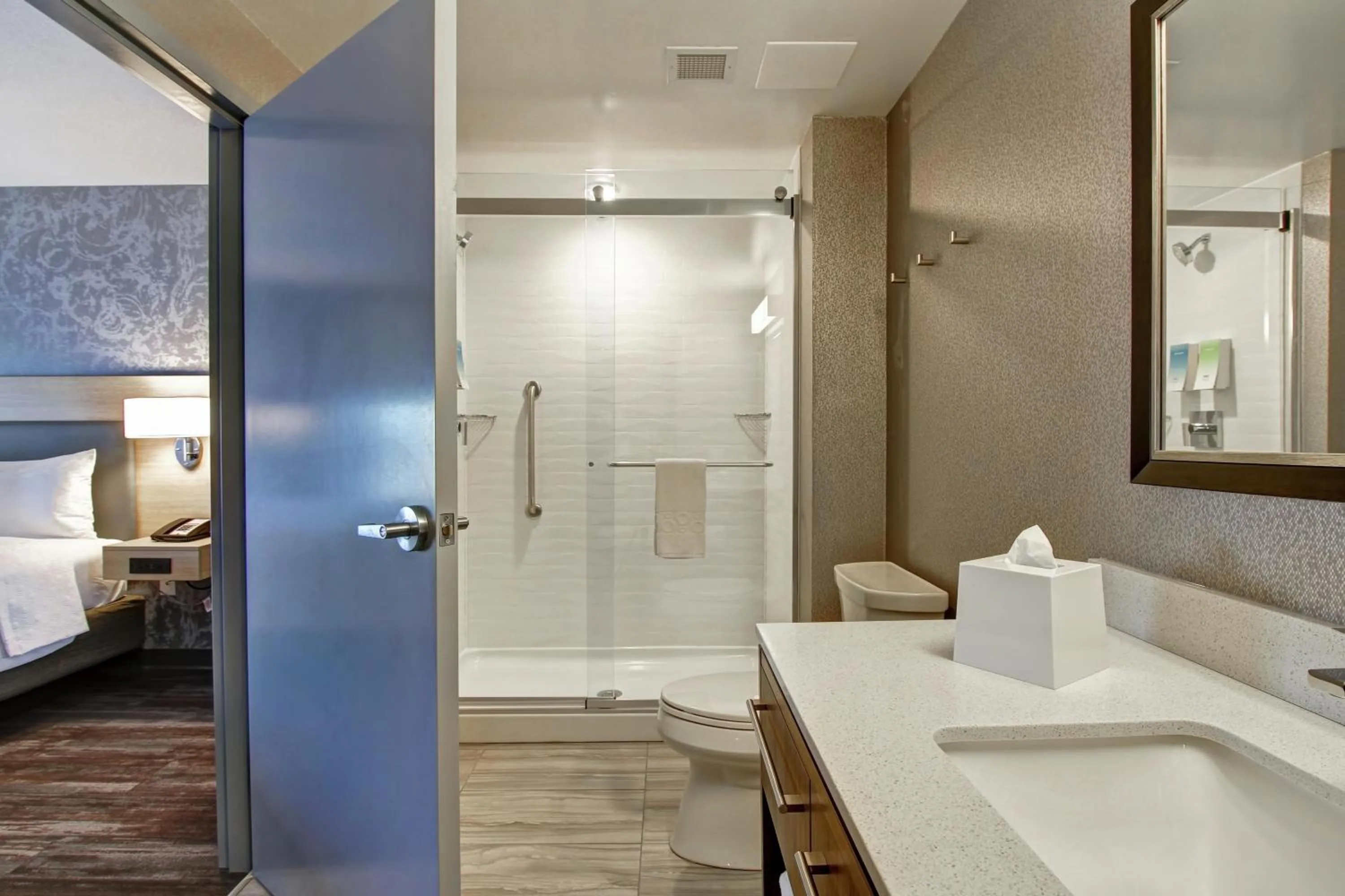 Bathroom, Bed in Home2 Suites By Hilton Edmonton South