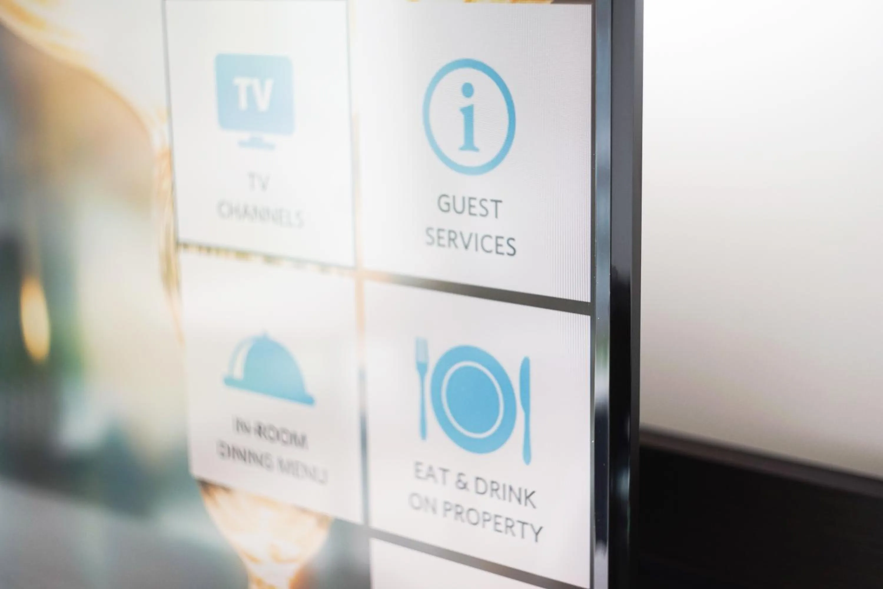 TV and multimedia in Hilton Garden Inn Zurich Limmattal