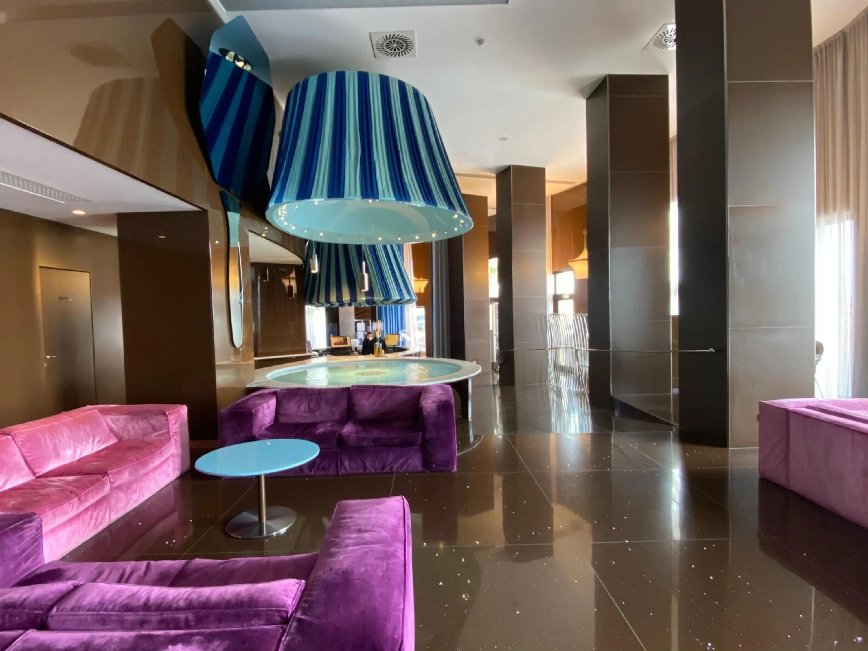 Lobby or reception in JR Hotels Bari Grande Albergo delle Nazioni