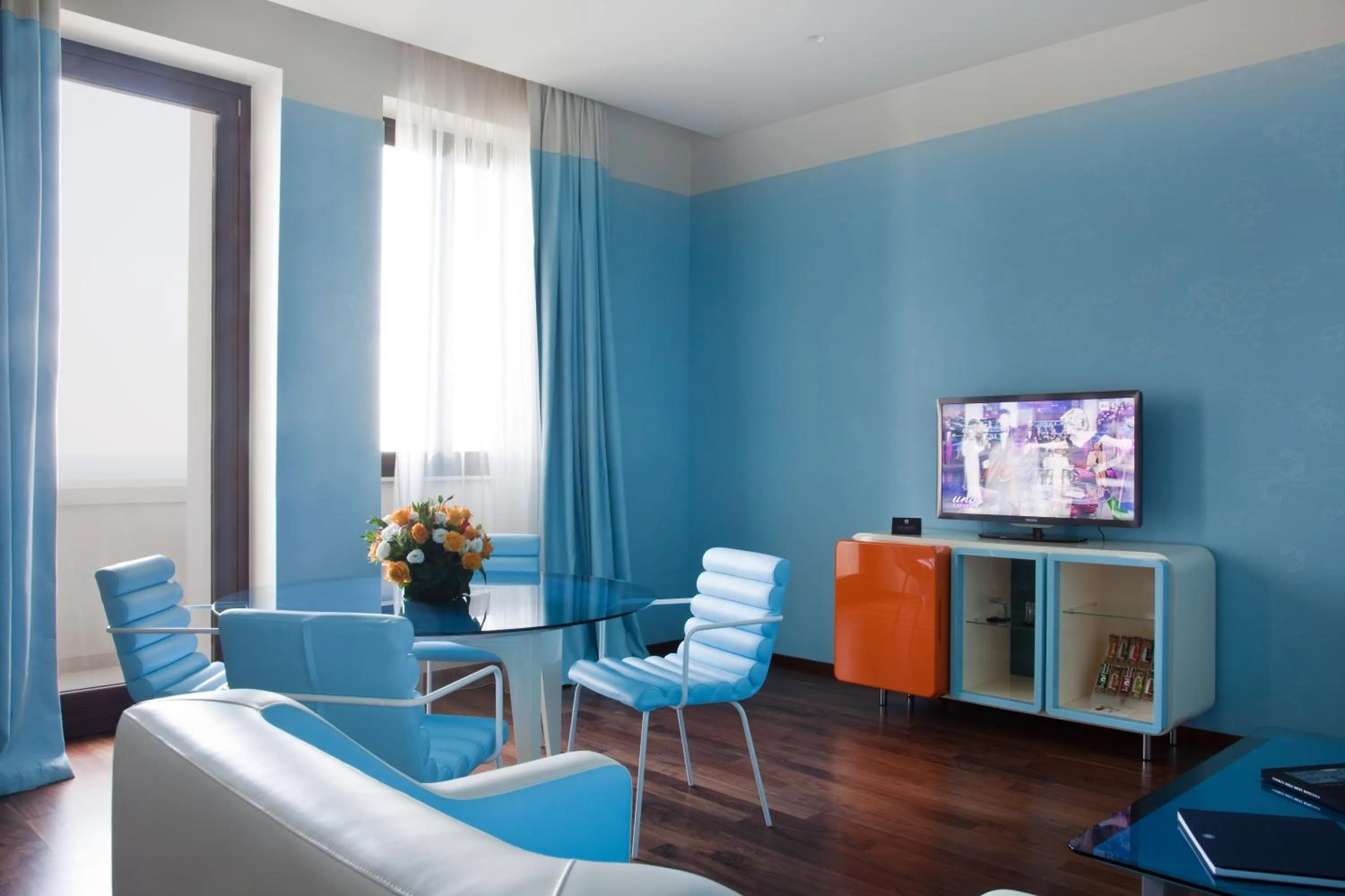 TV and multimedia in JR Hotels Bari Grande Albergo delle Nazioni