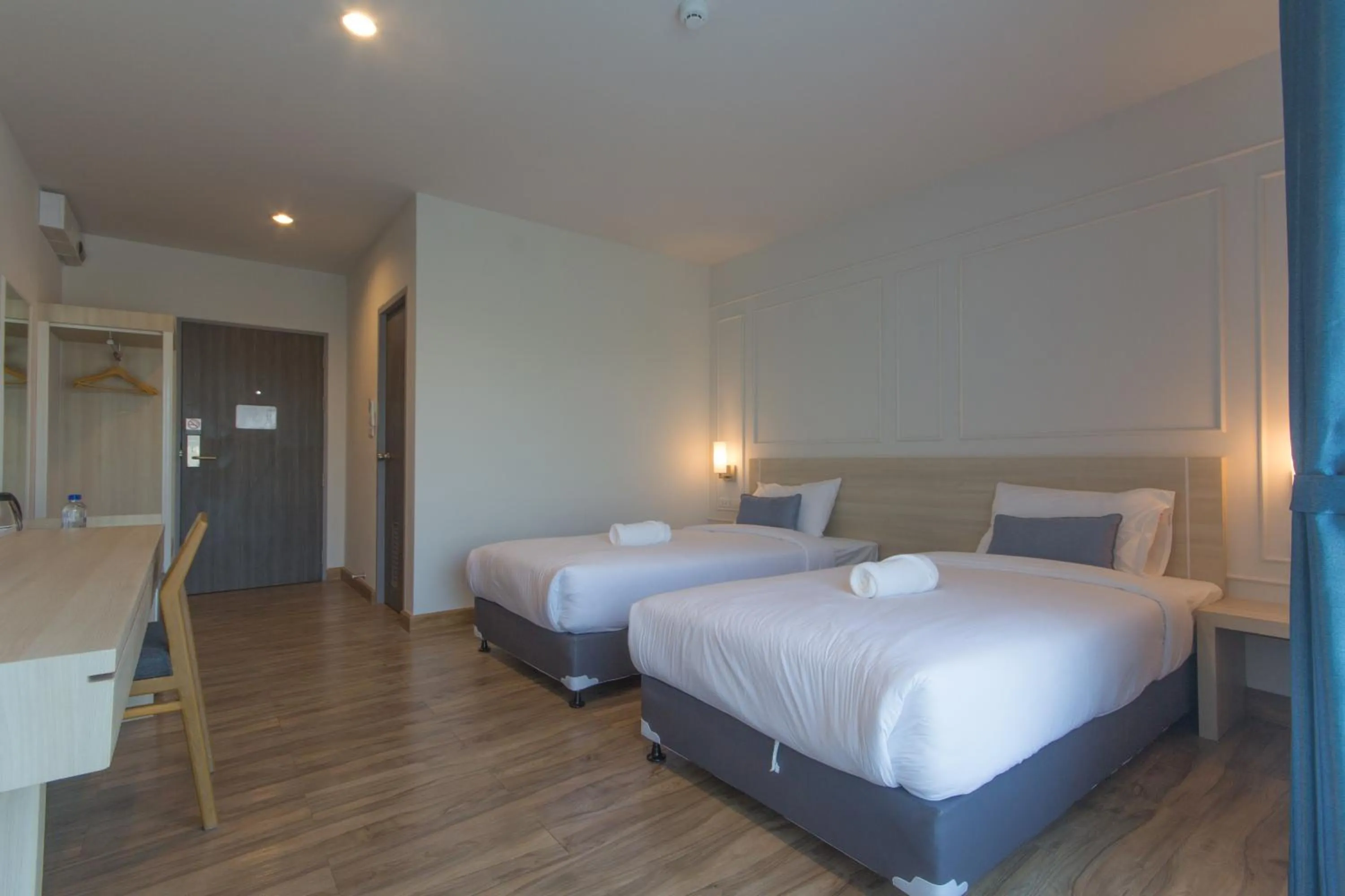 Bed in Donchan Grand Hotel