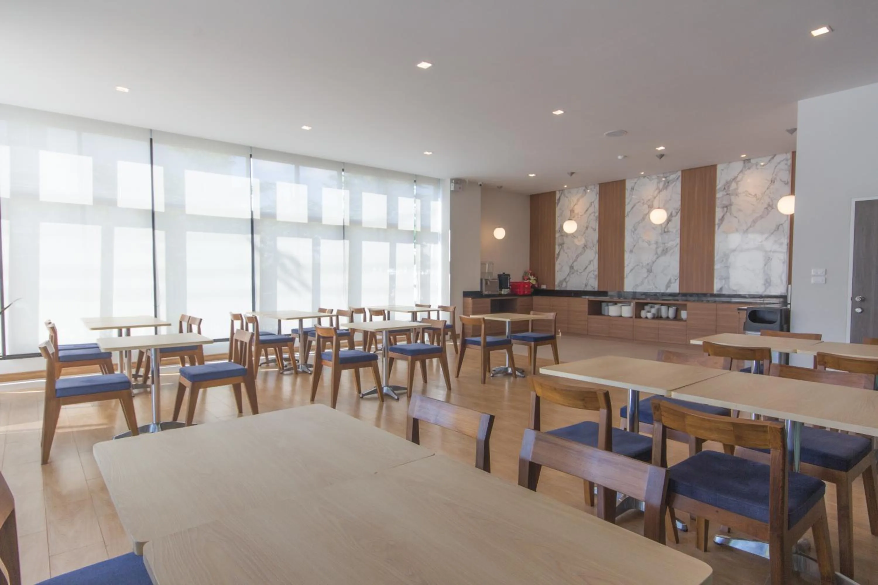 Restaurant/places to eat in Donchan Grand Hotel