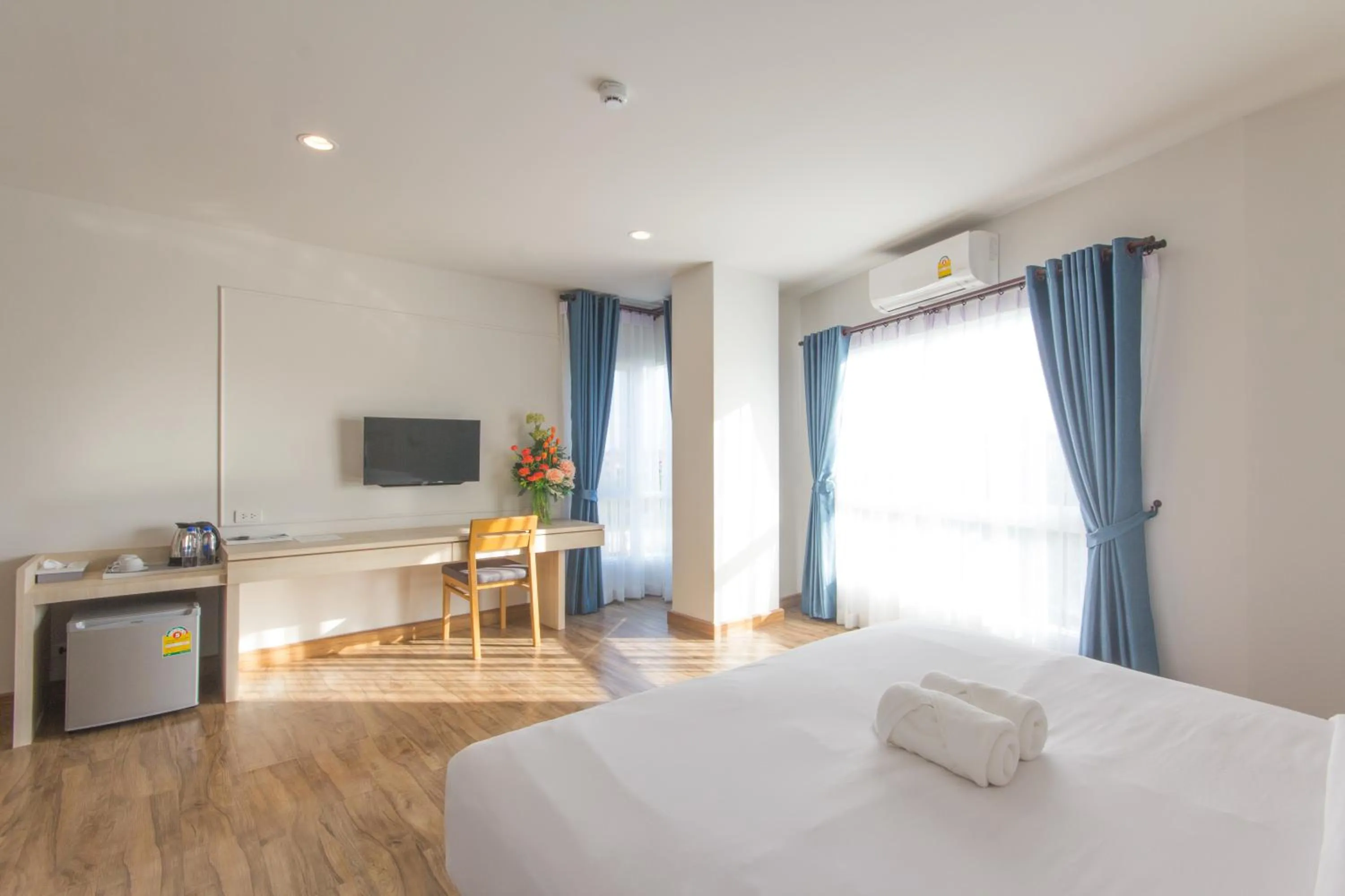 Bed in Donchan Grand Hotel