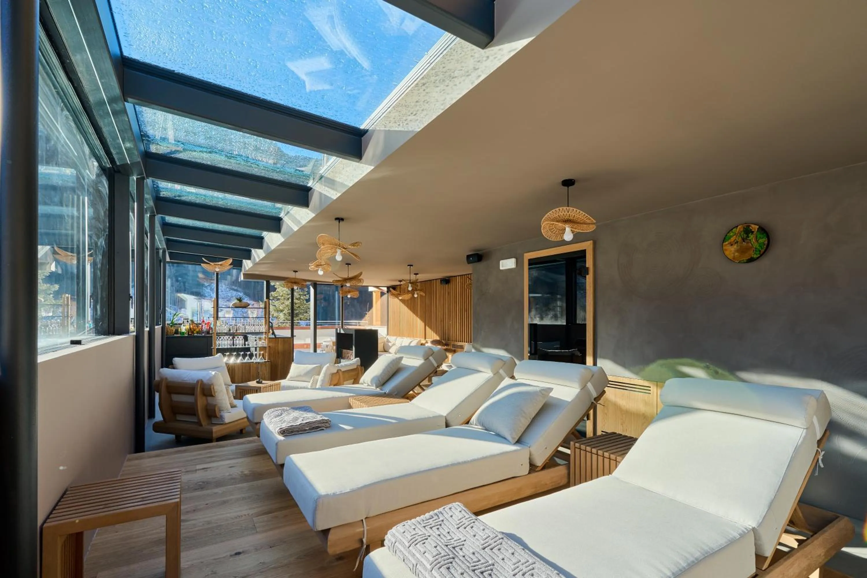 Swimming pool in Hotel Cesa Tyrol