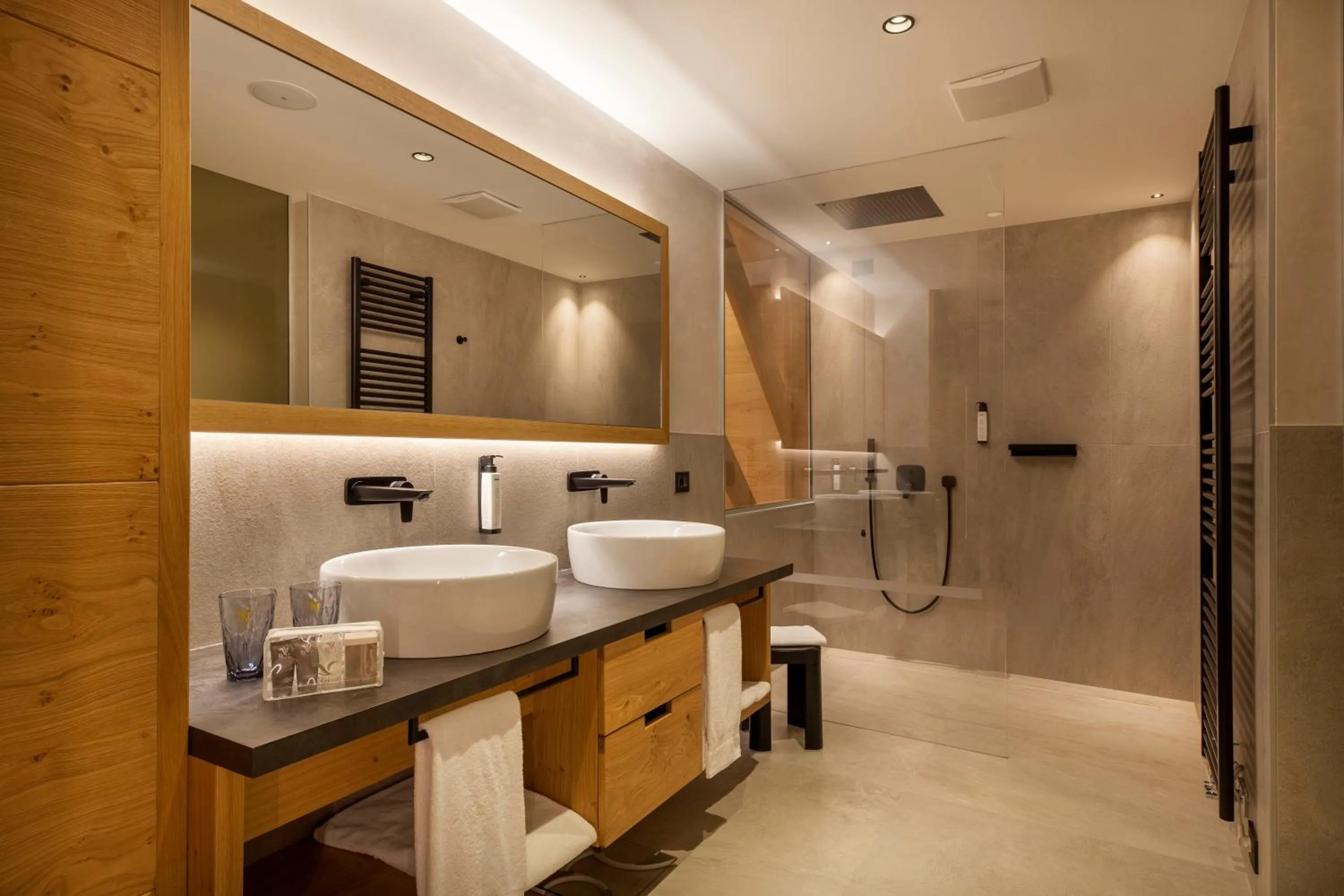 Shower in ADLER MERYEM wellness hotel - Andalo