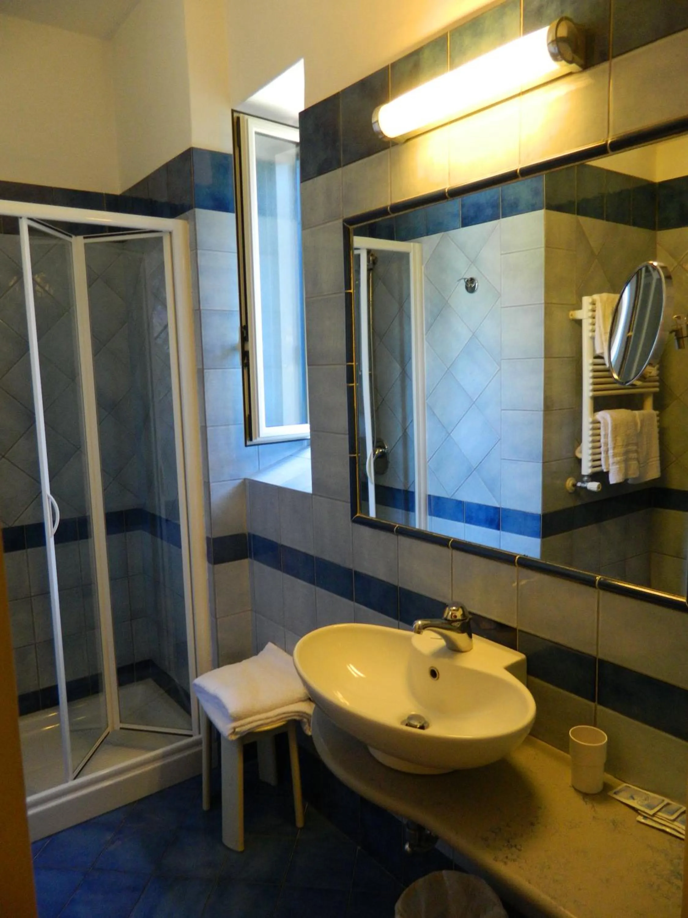 Bathroom in Hotel Villa Hermosa