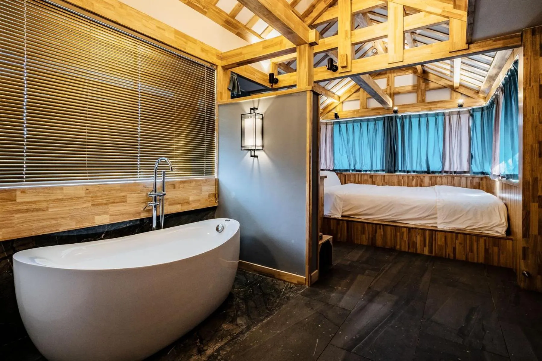 Bed in Zhangjiajie Su Xin Resort Near Tianmen Shan & Hehua airport-Free pick up