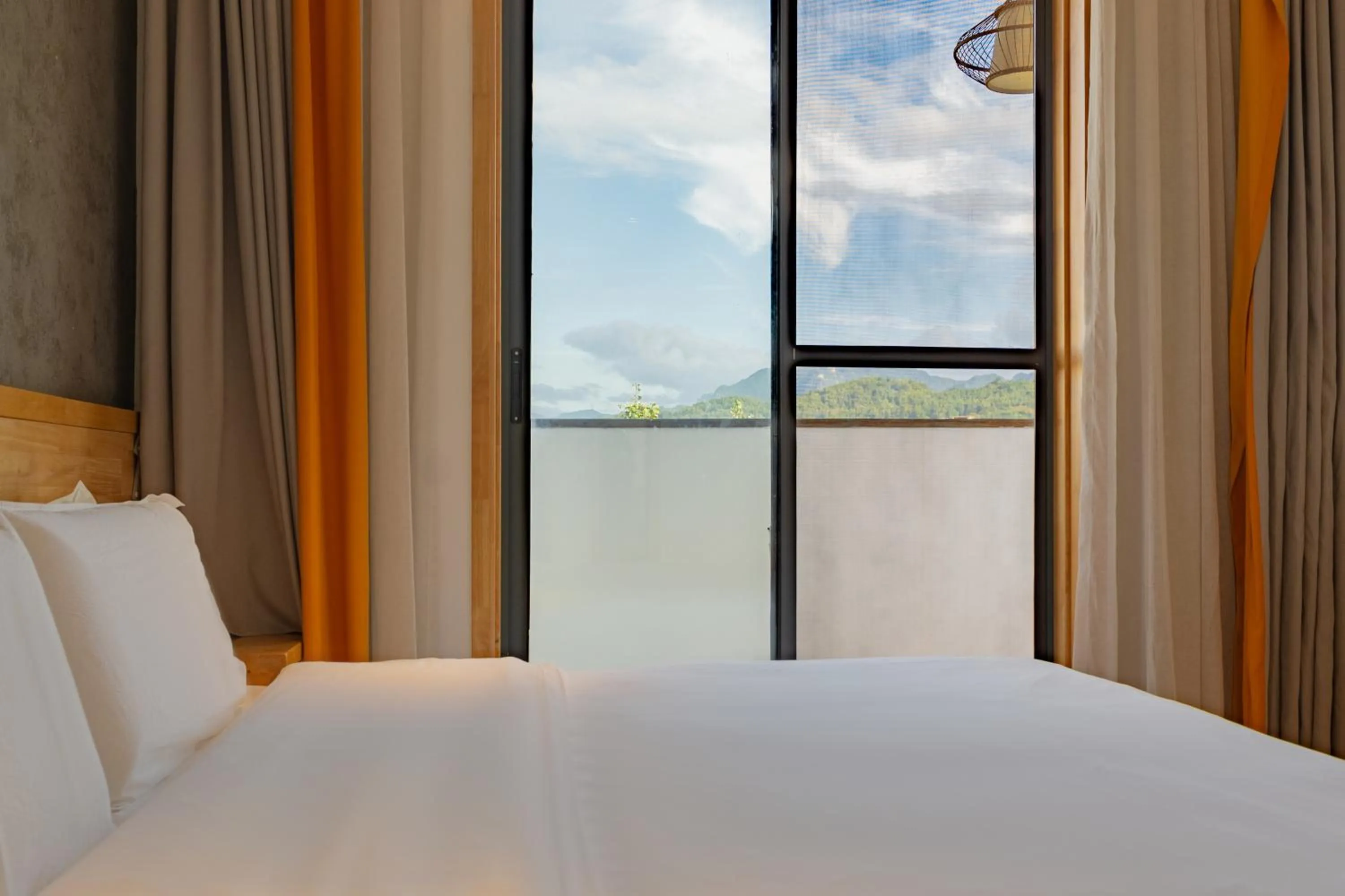 Bed in Zhangjiajie Su Xin Resort Near Tianmen Shan & Hehua airport-Free pick up