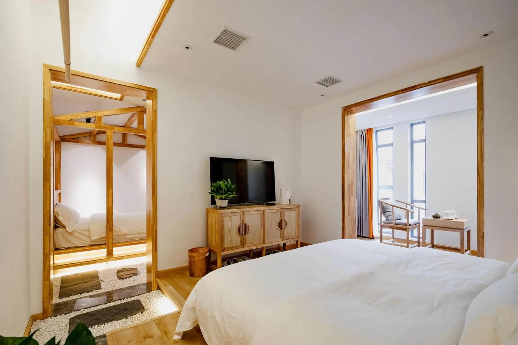 Bed in Zhangjiajie Su Xin Resort Near Tianmen Shan & Hehua airport-Free pick up