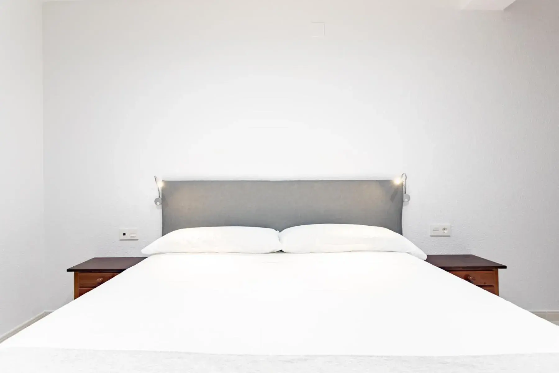 Double Room in Hostal La Costa Double Room in Hostal La Costa