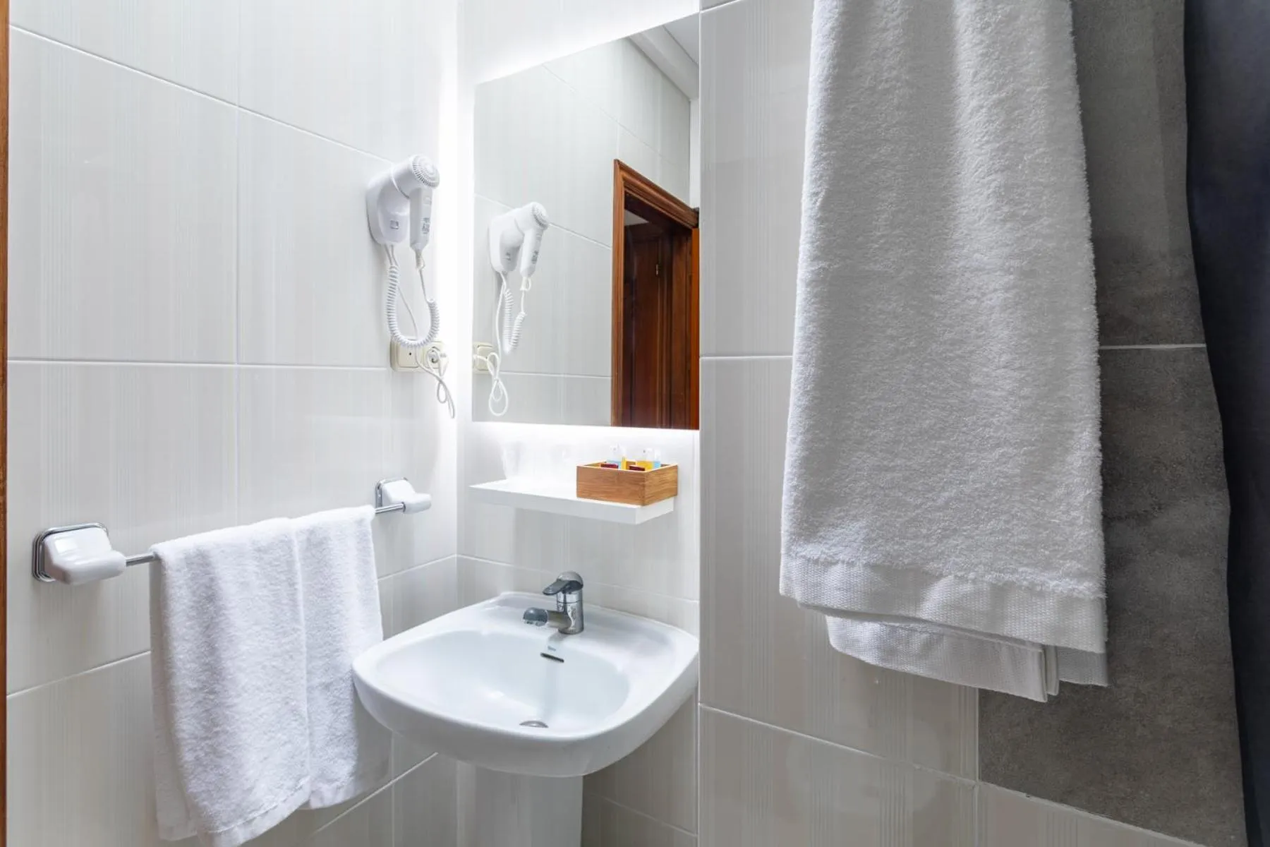 Bathroom in Hostal La Costa