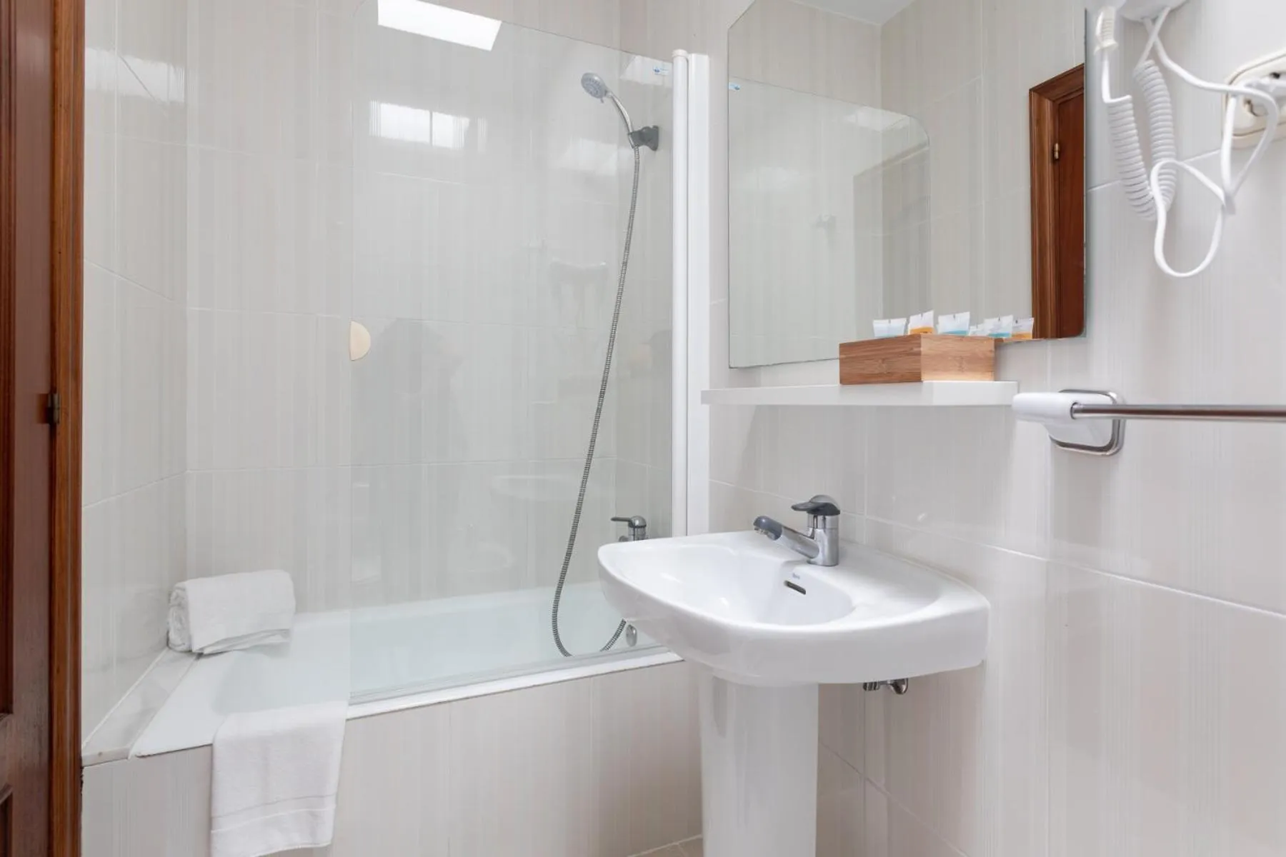 Bathroom in Hostal La Costa