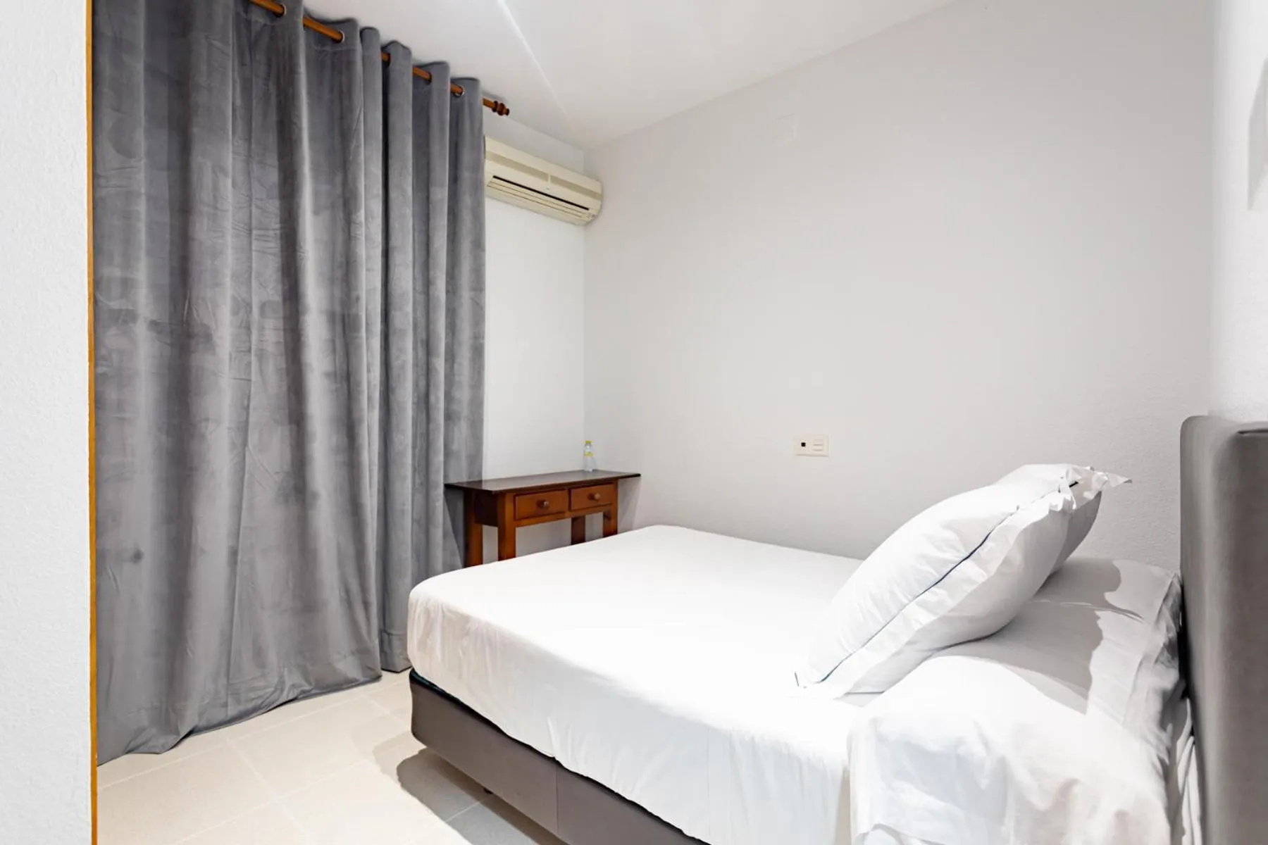 Bed in Hostal La Costa