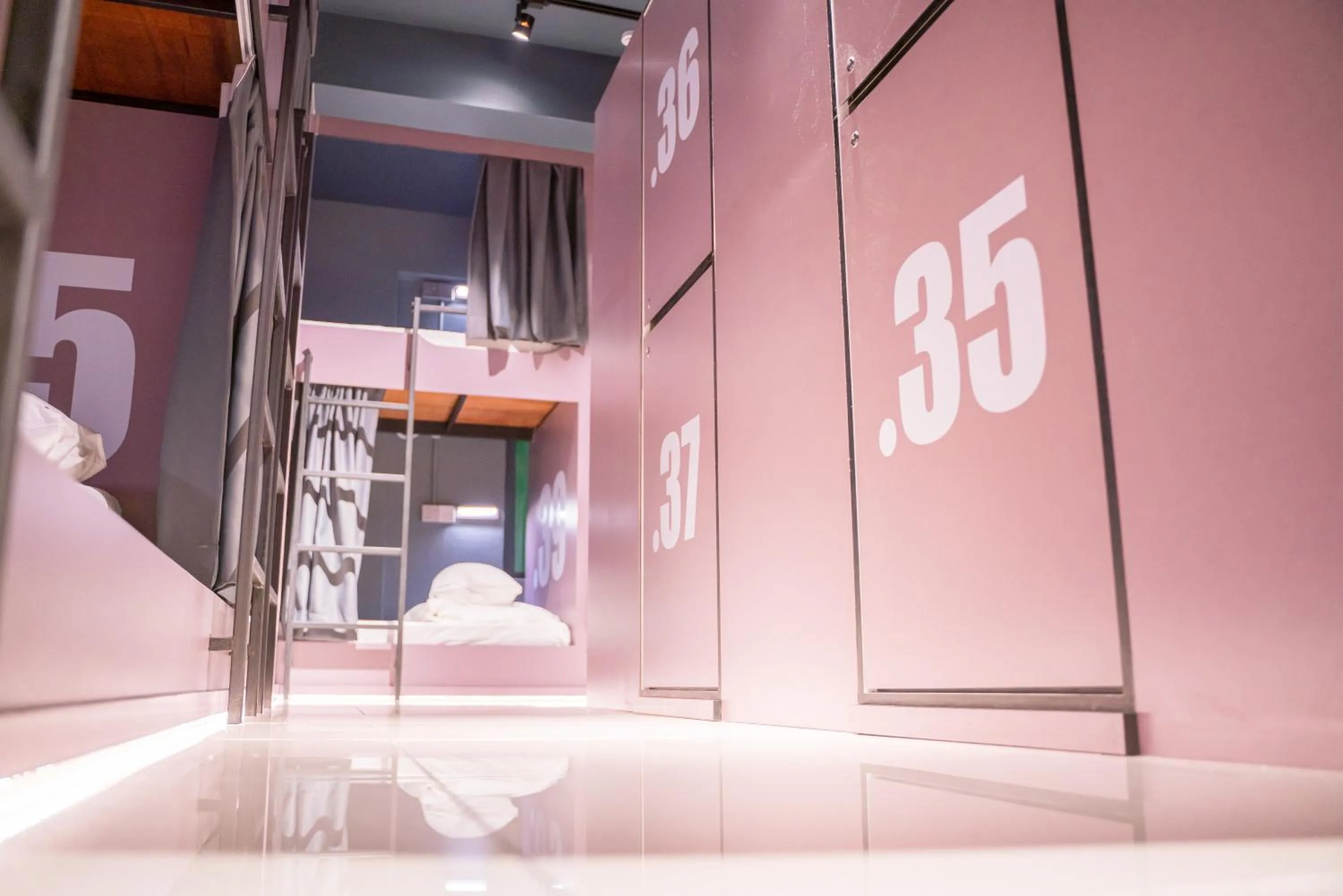 Homy Seafront Hostel