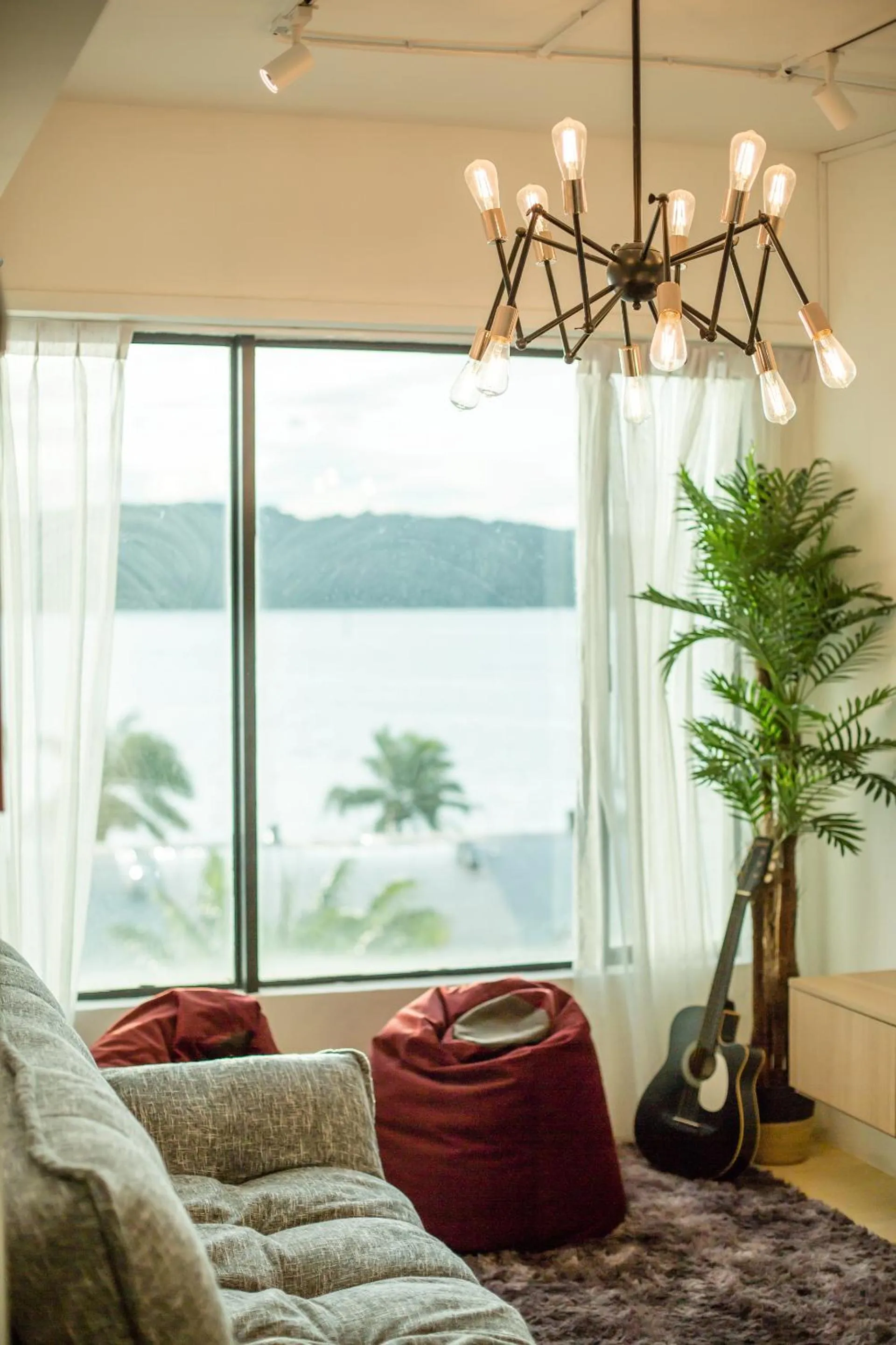 Homy Seafront Hostel