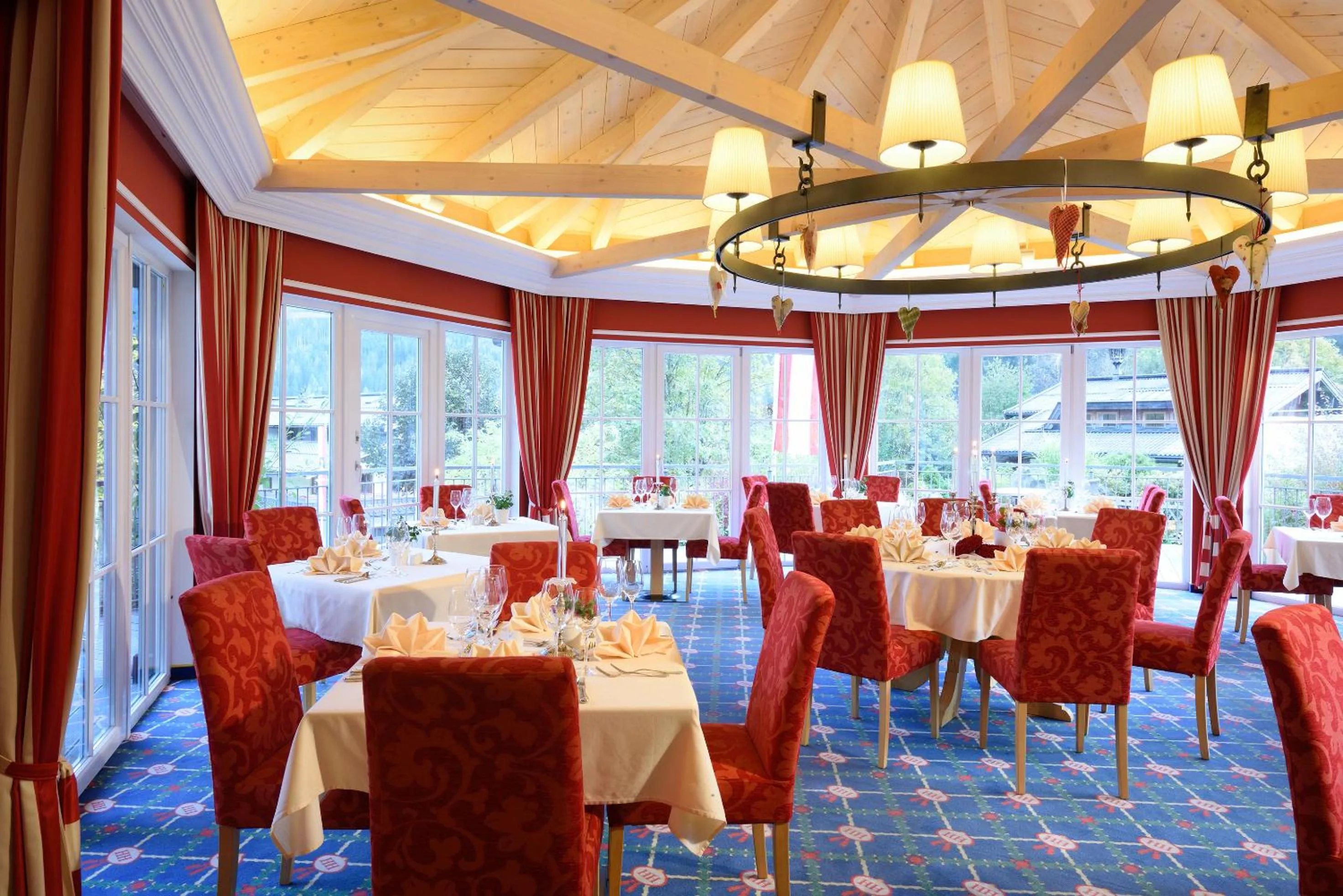 Restaurant/places to eat in Hotel Hubertus