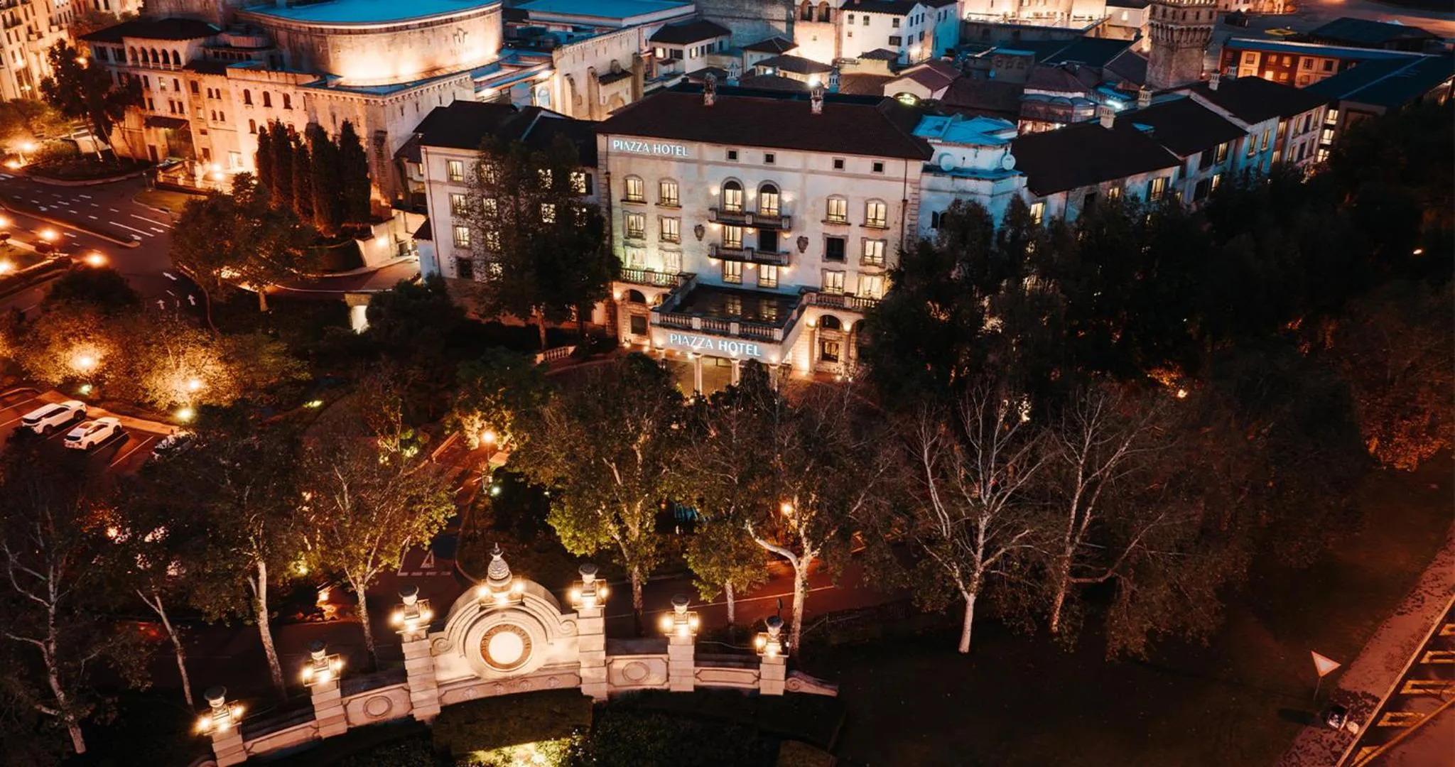 Property building in Piazza Hotel Montecasino