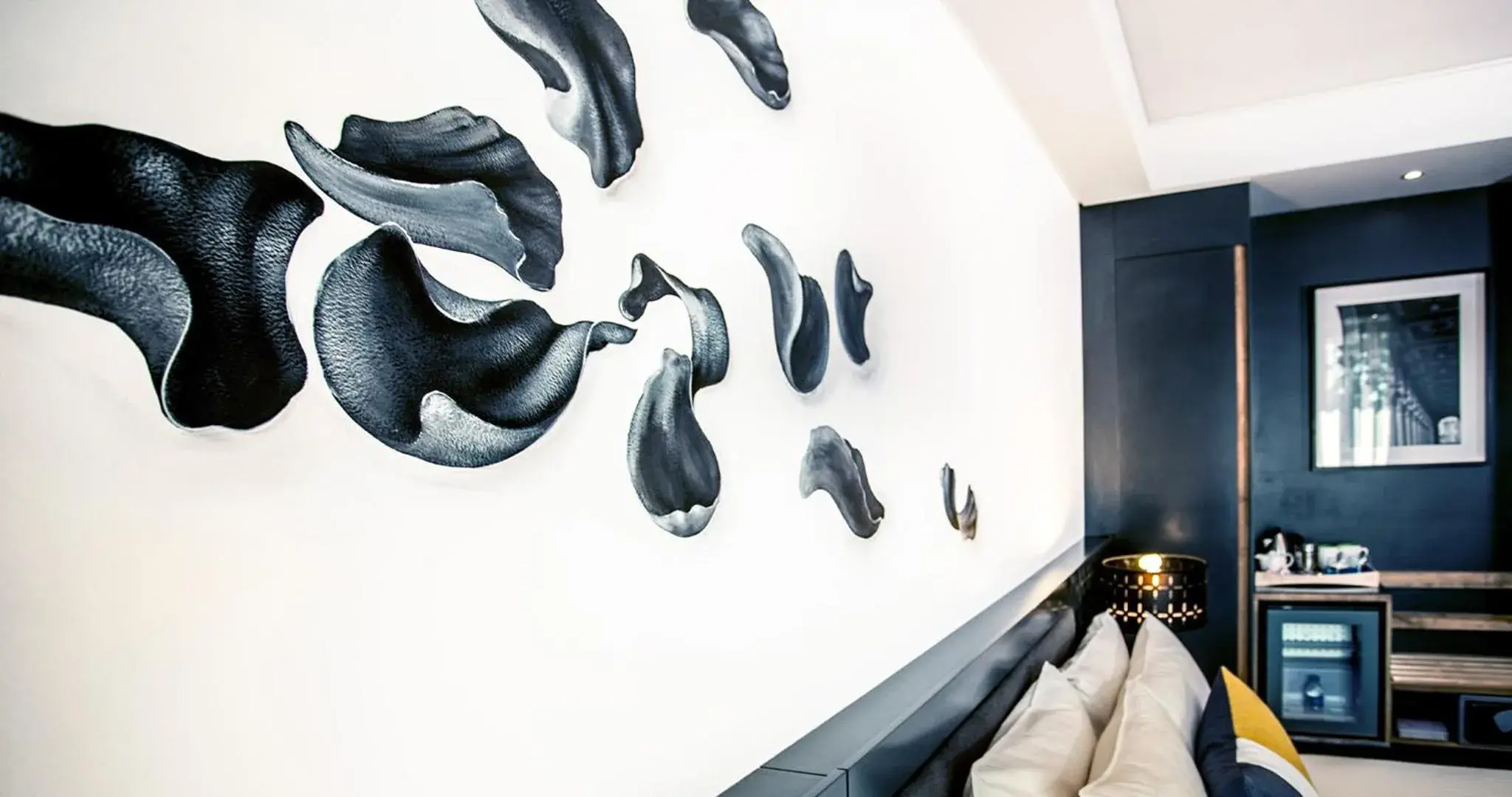 Contemporary Open plan Room One queen Bed Smoking in Piazza Hotel Montecasino Contemporary Open plan Room One queen Bed Smoking in Piazza Hotel Montecasino