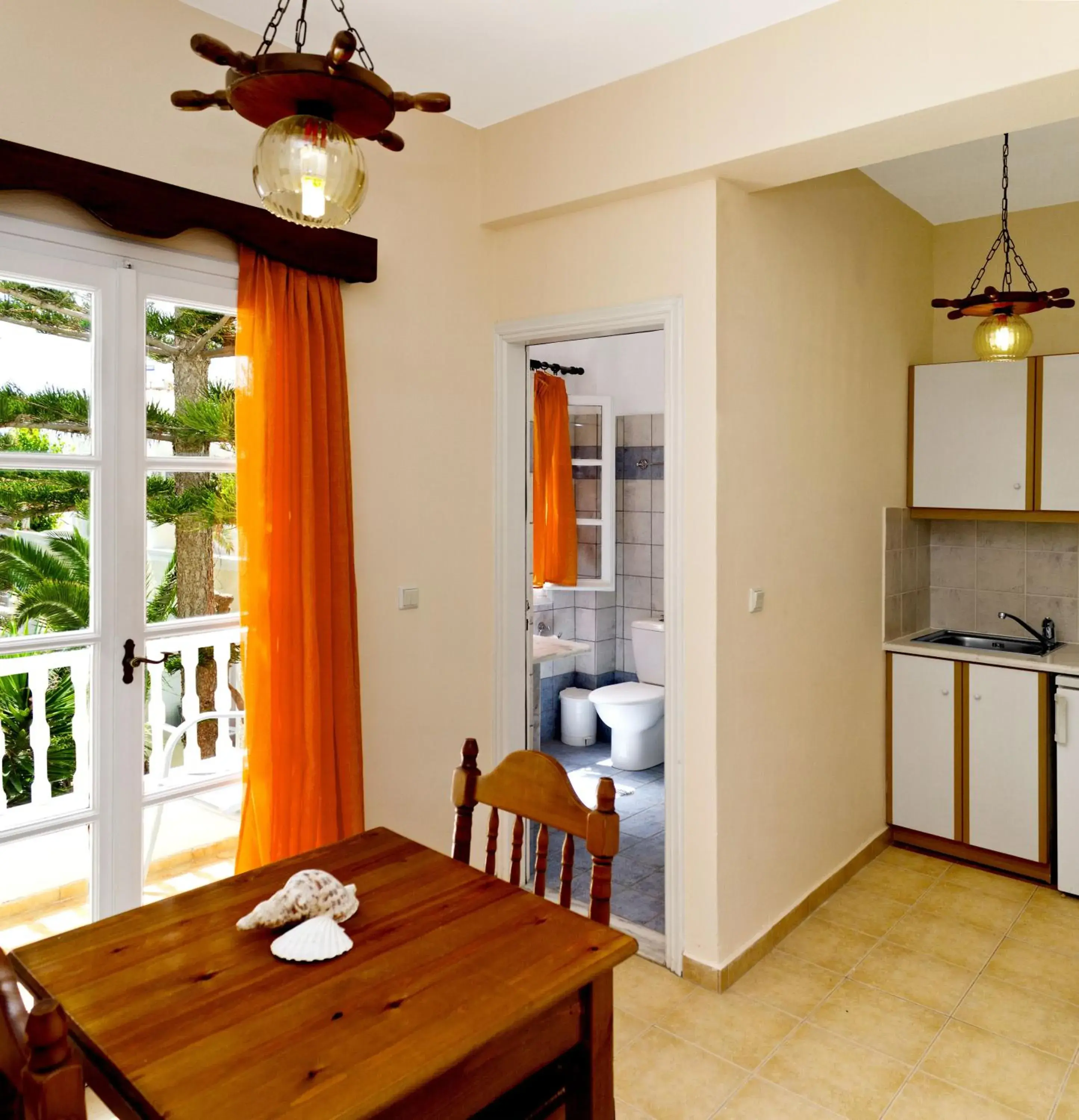 Apartment (2 Adults) in Dolphins Apartments Apartment (2 Adults) in Dolphins Apartments