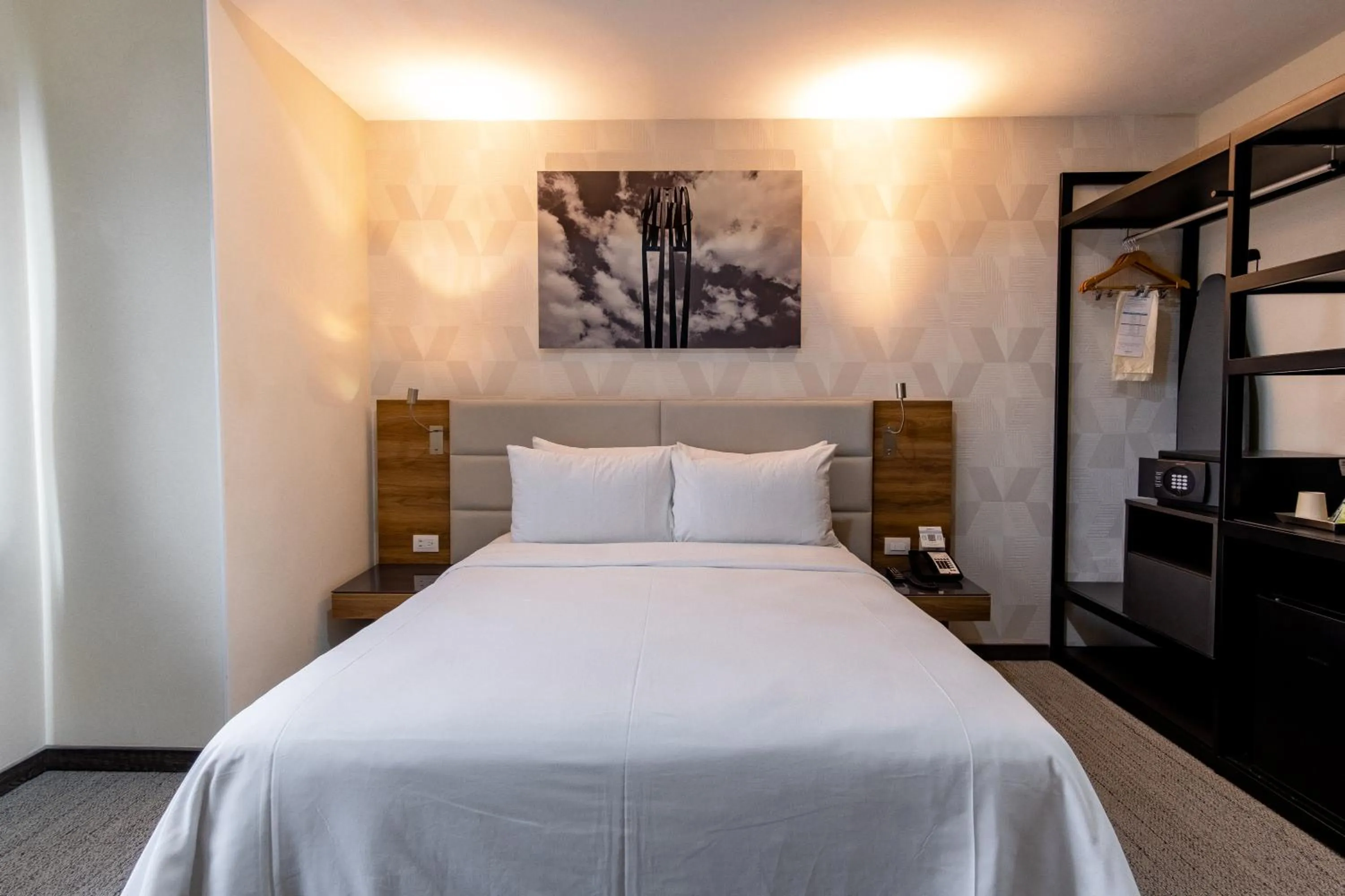 Bedroom, Bed in Radisson Hotel Monterrey San Jeronimo