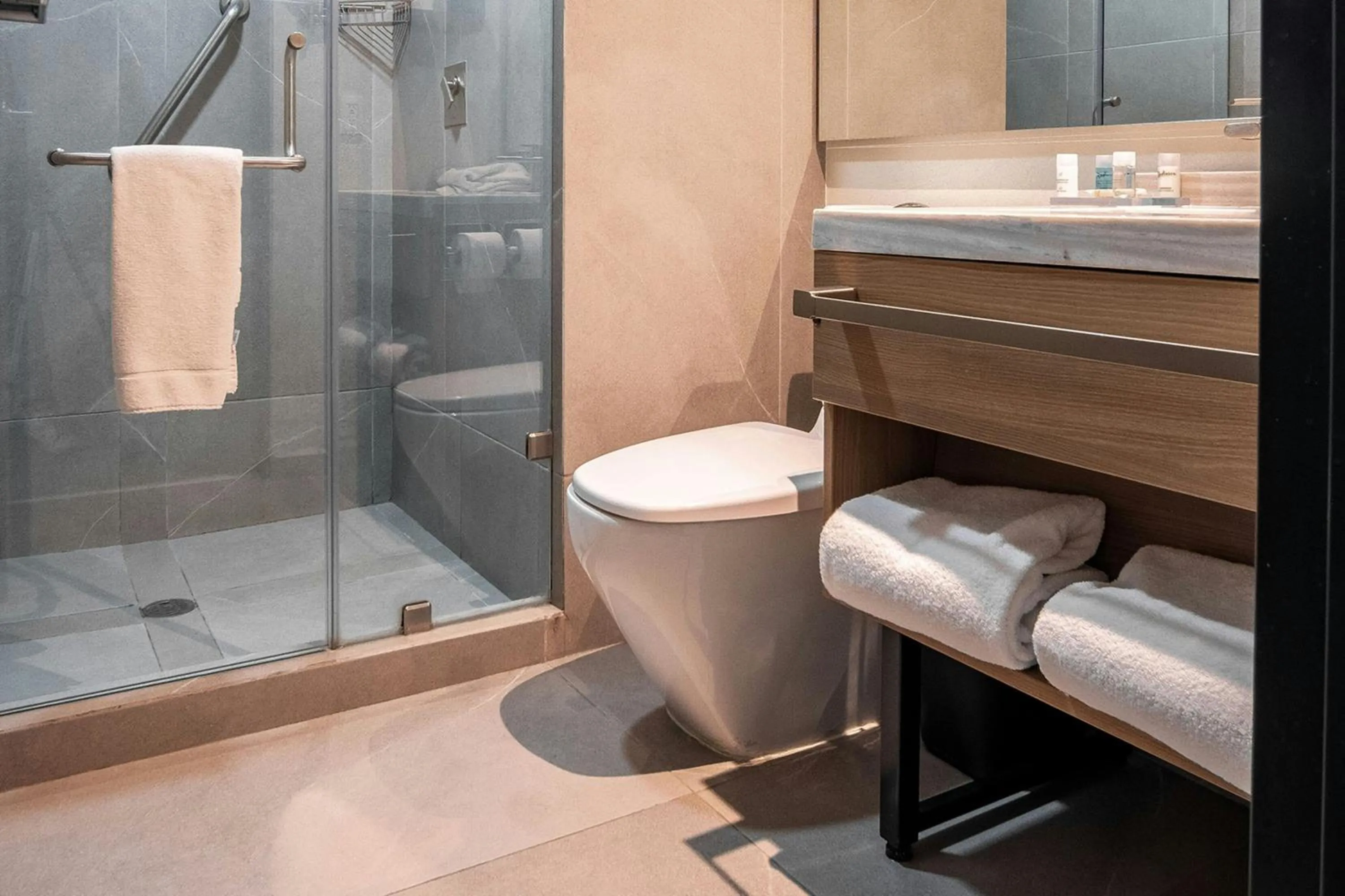 Photo of the whole room in SJ Grand Hotel Monterrey