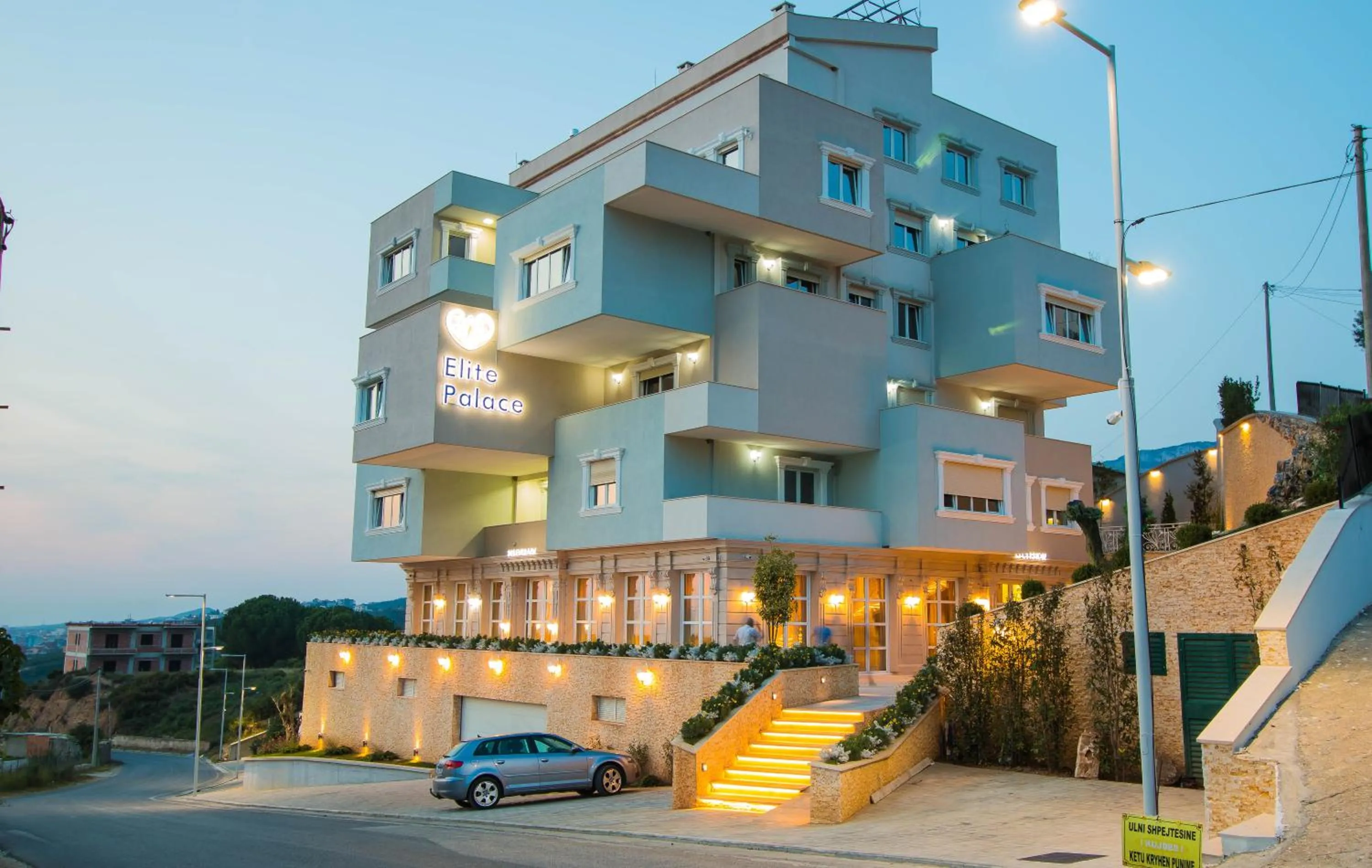 Property building in Elite Palace