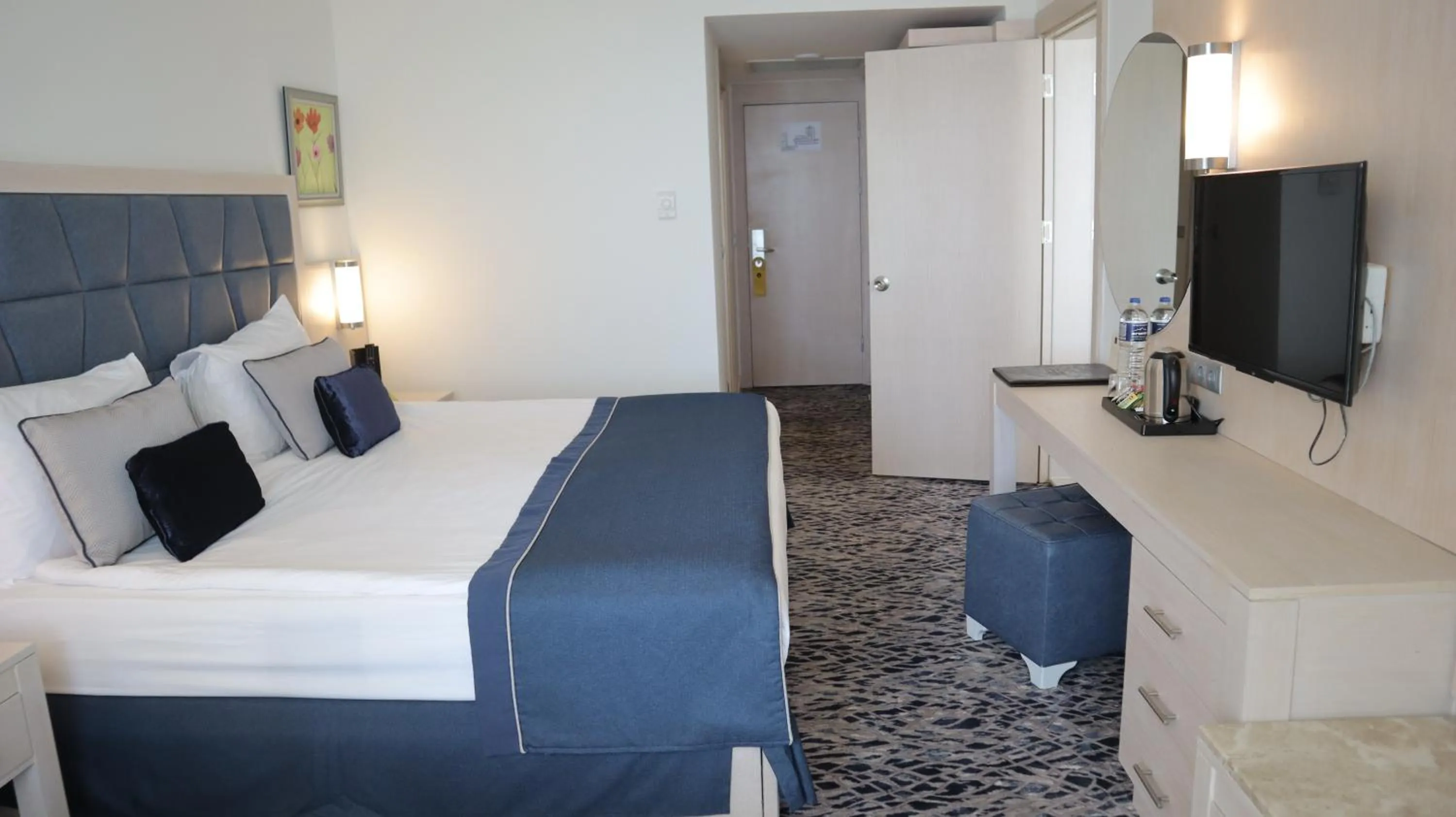 Photo of the whole room, Bed in Kamelya Fulya Hotel & Aqua - Ultra All Inclusive