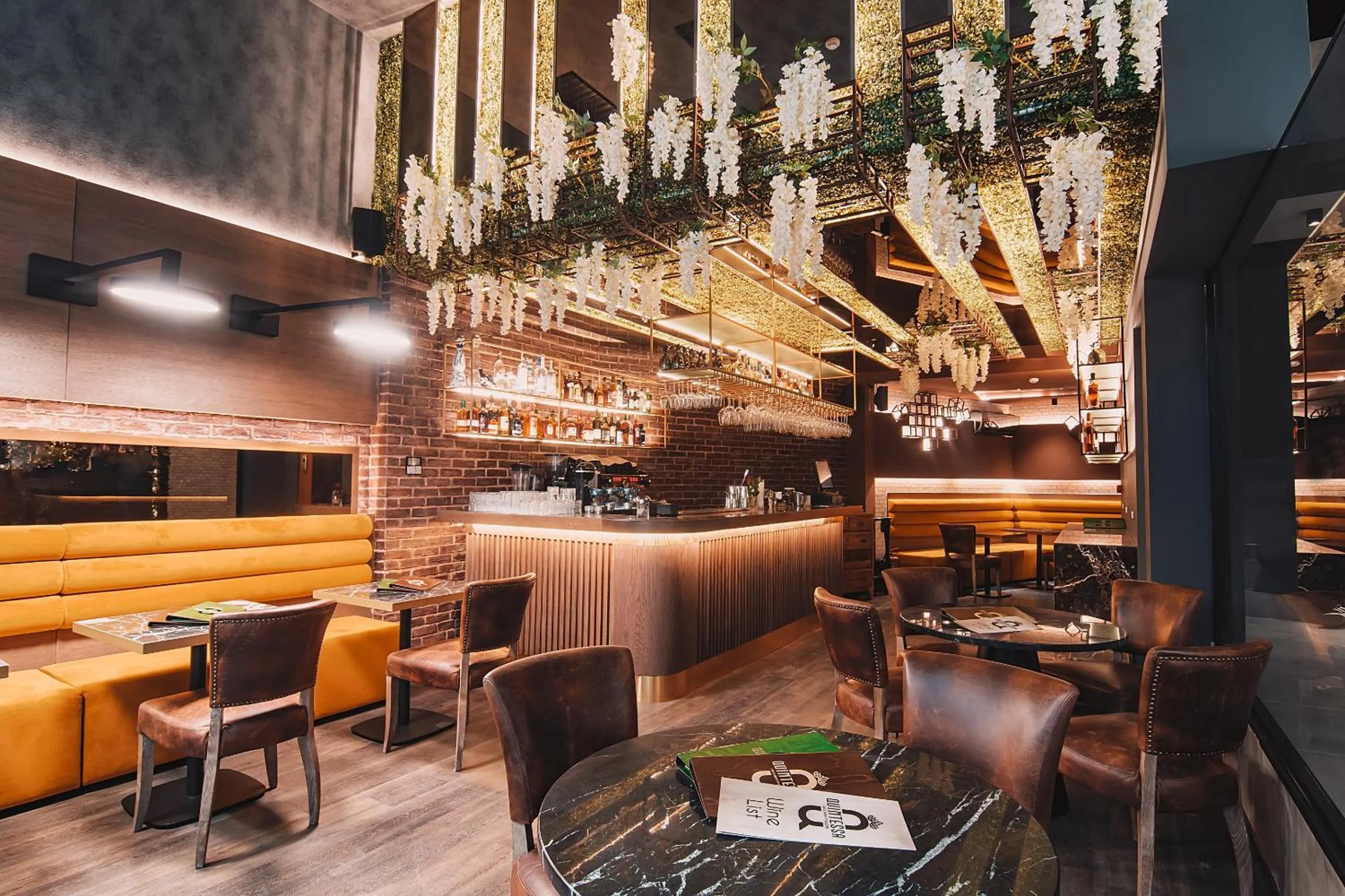 Restaurant/places to eat in Project 3 Urban Chic Hotel