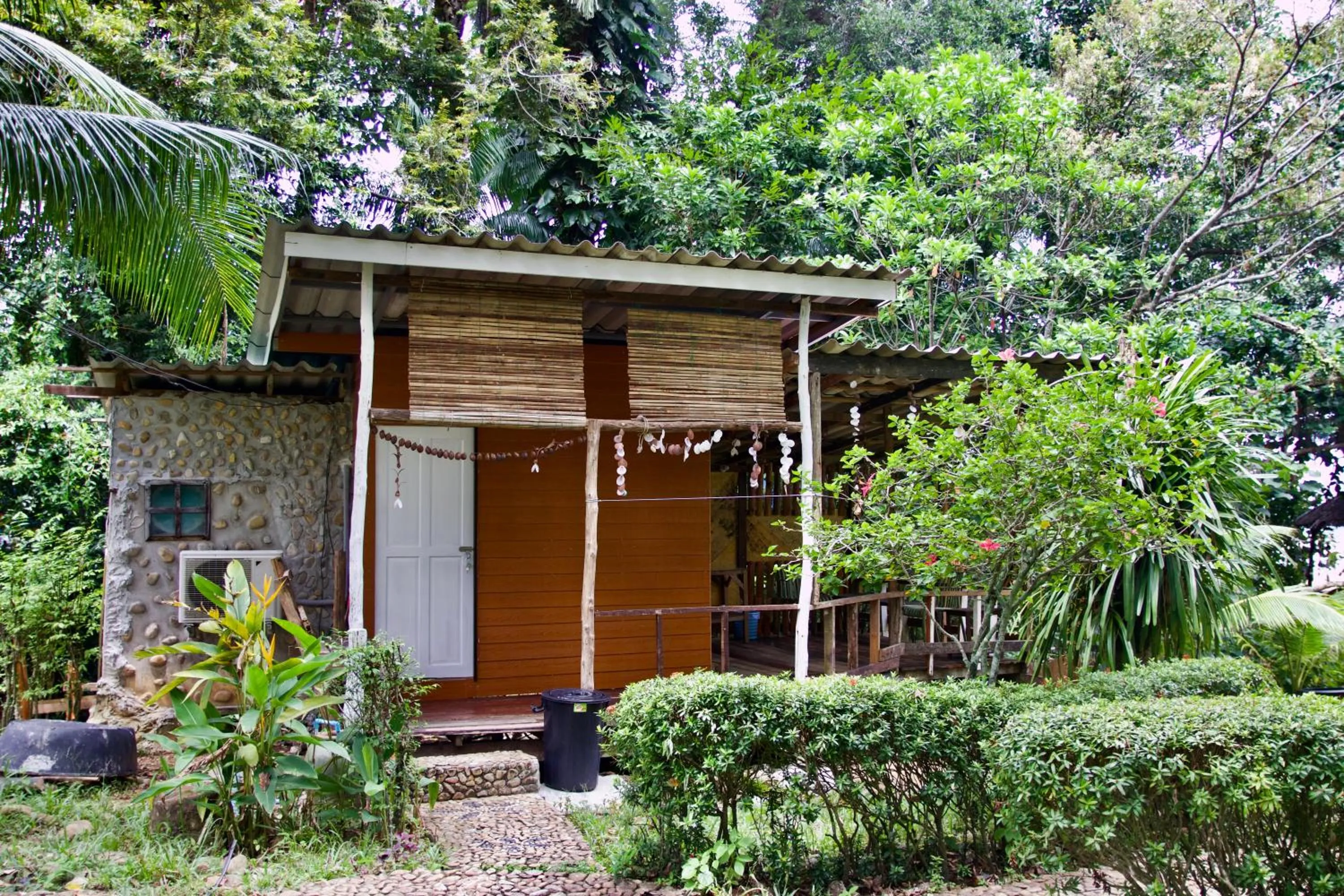 Property building in Ban_na