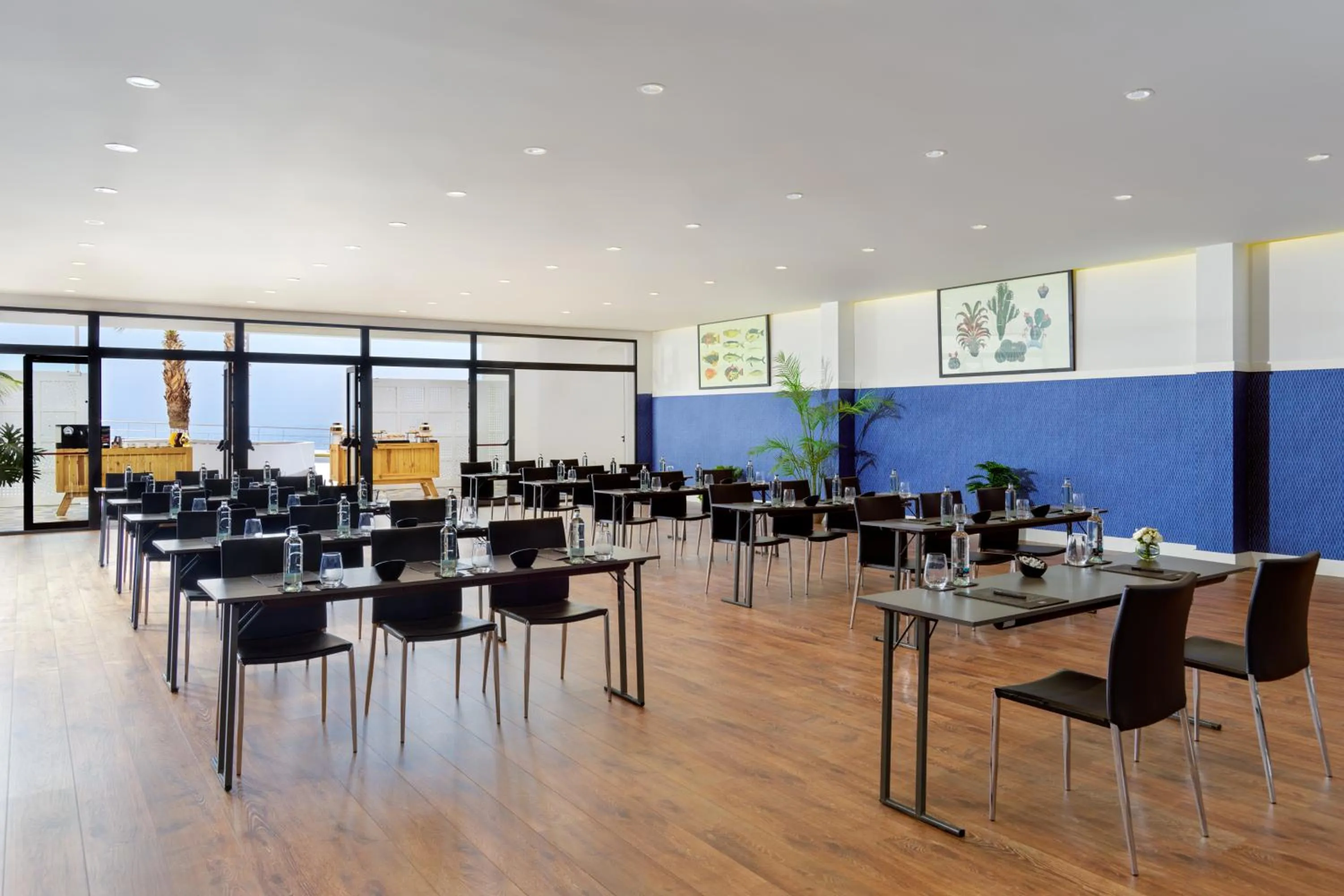 Meeting/conference room in H10 Atlantic Sunset Horizons Collection