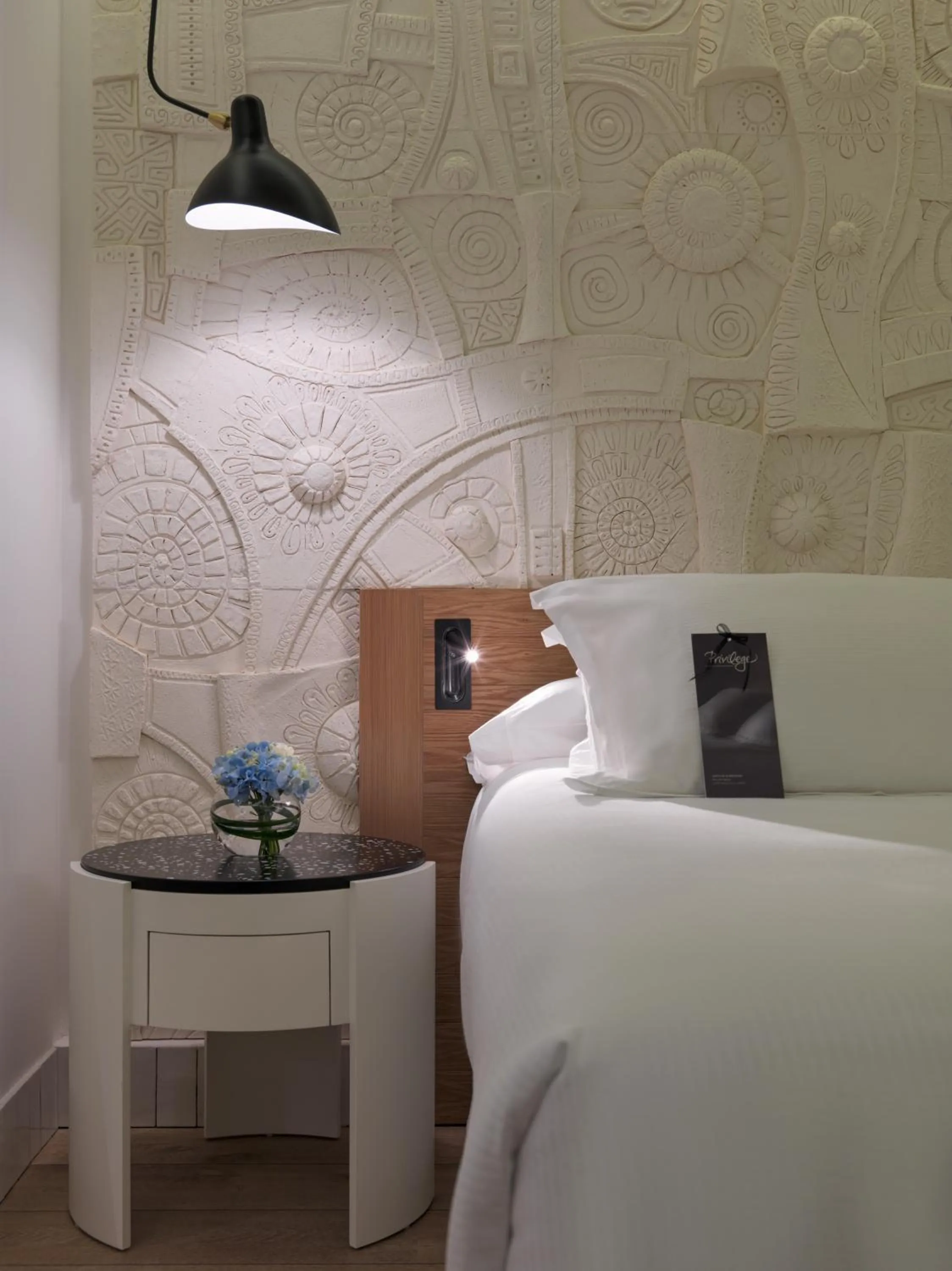 Bed in H10 Atlantic Sunset Horizons Collection