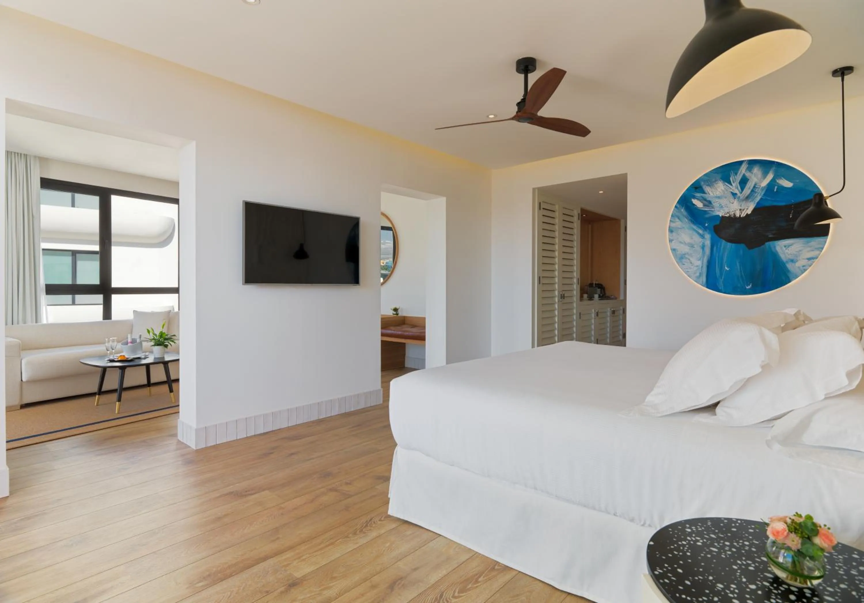 Bed in H10 Atlantic Sunset Horizons Collection