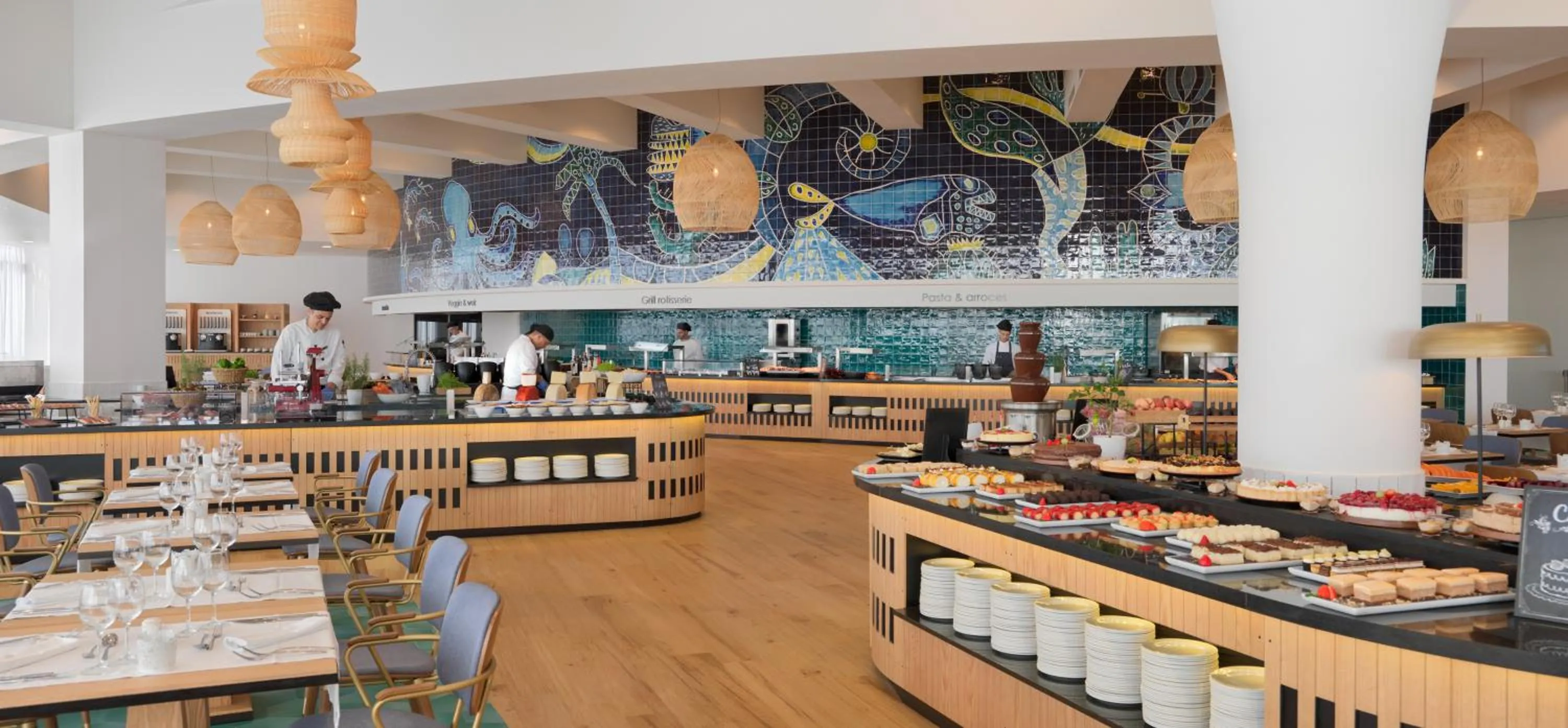 Restaurant/places to eat in H10 Atlantic Sunset Horizons Collection