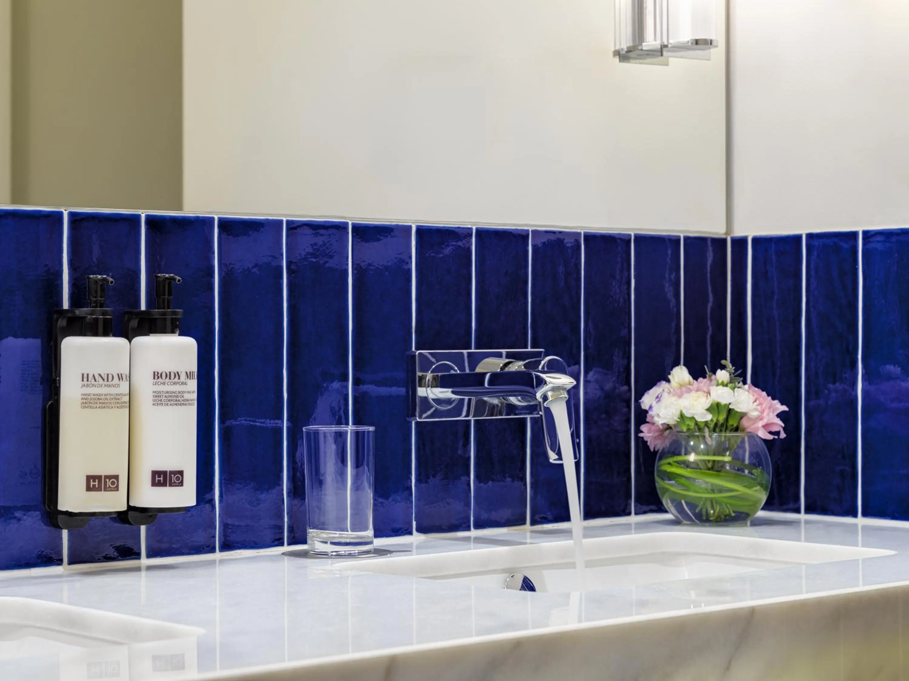 Bathroom in H10 Atlantic Sunset Horizons Collection