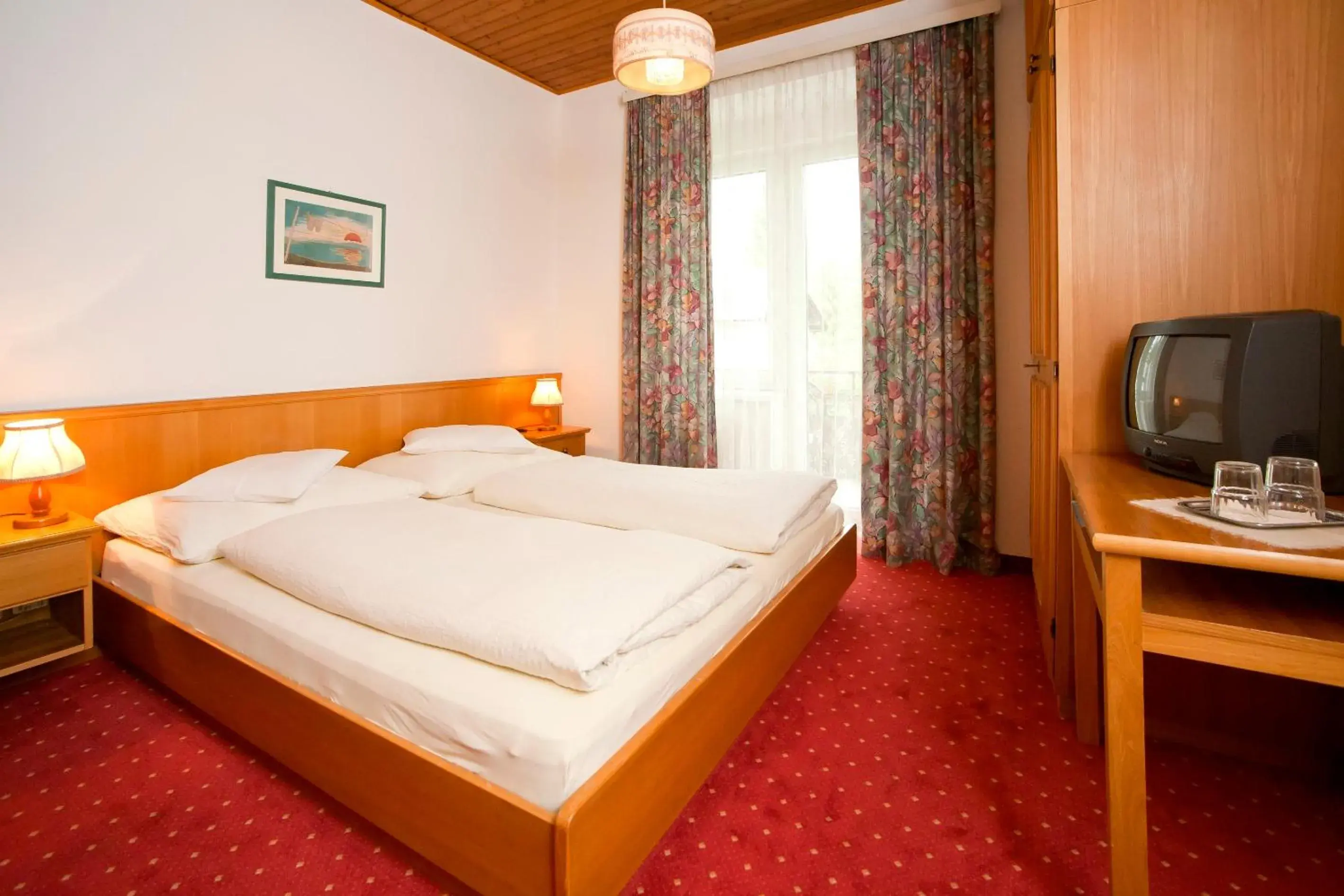 Double Room - single occupancy in Hotel Velden Bacherlwirt Double Room - single occupancy in Hotel Velden Bacherlwirt