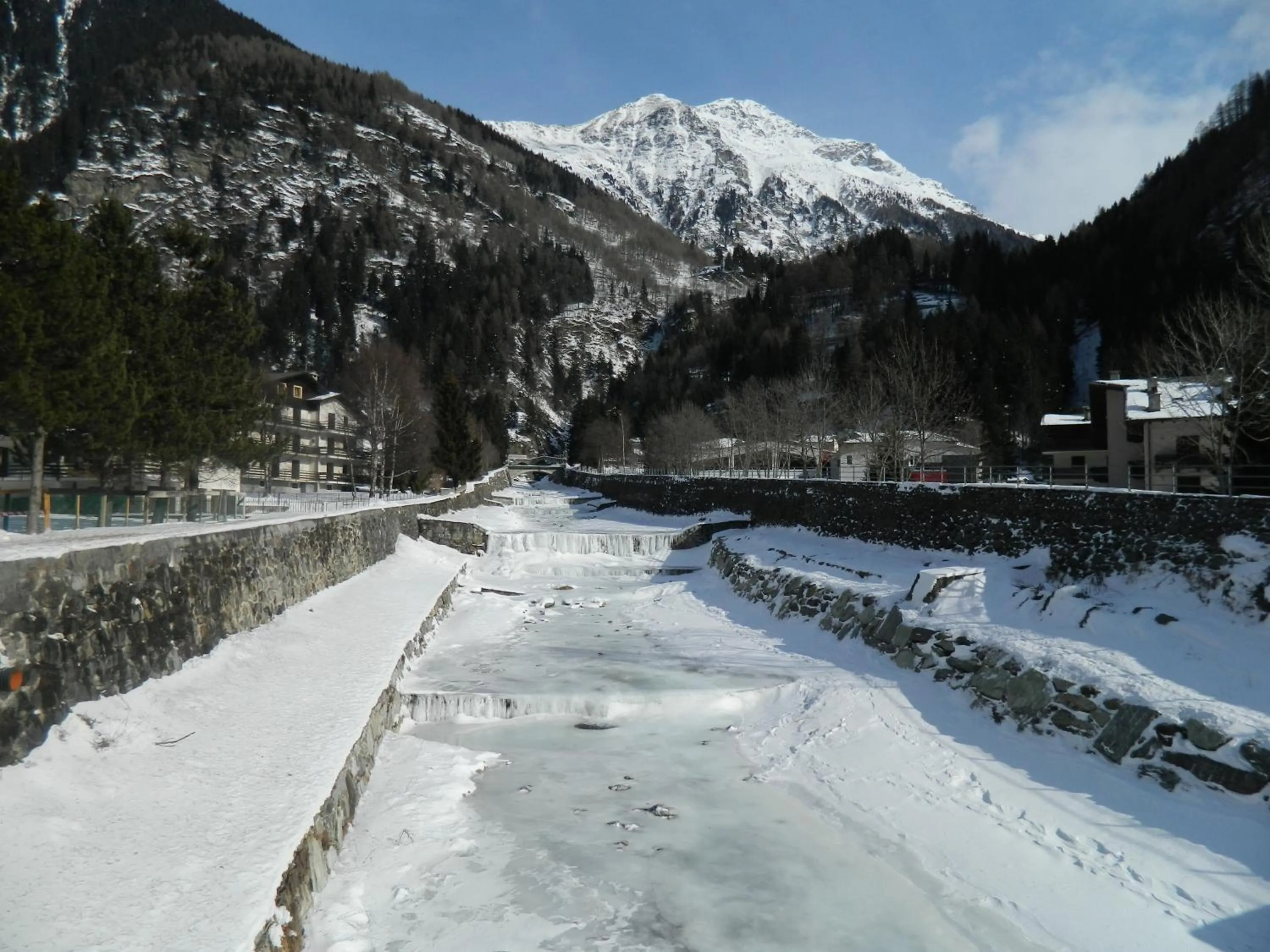 Area and facilities in Campodolcino Camping