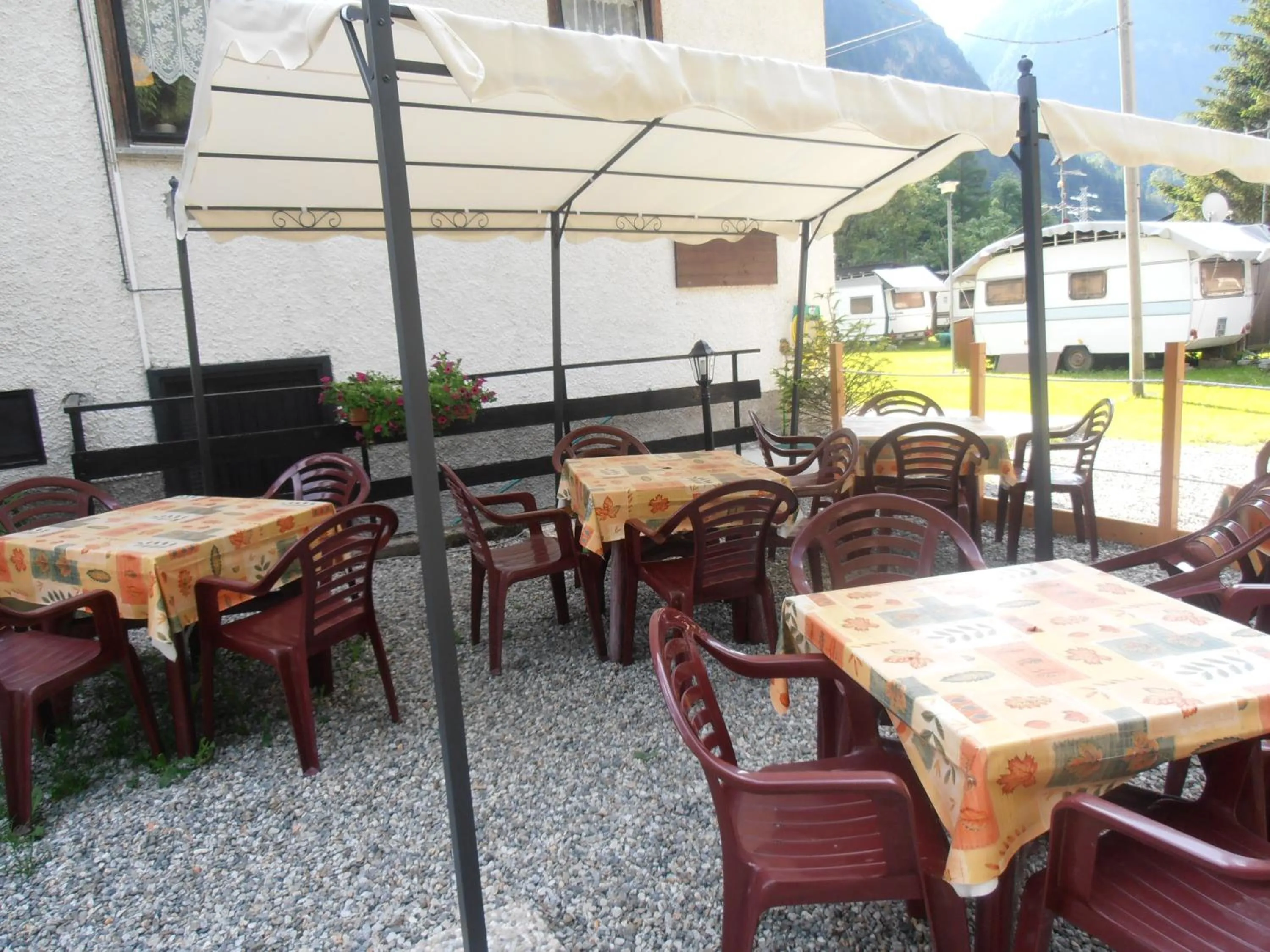 Facade/entrance in Campodolcino Camping