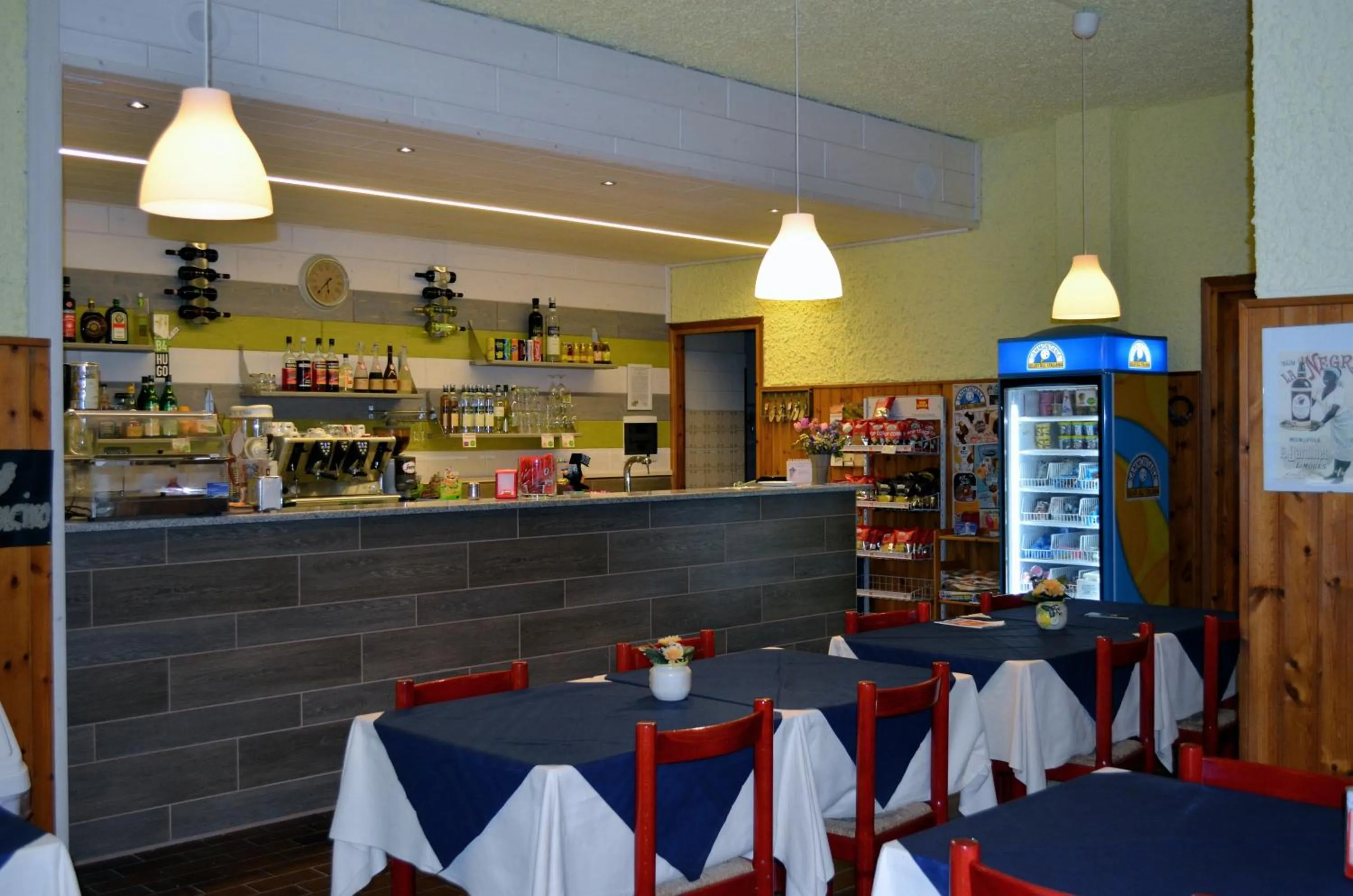 Restaurant/places to eat in Campodolcino Camping