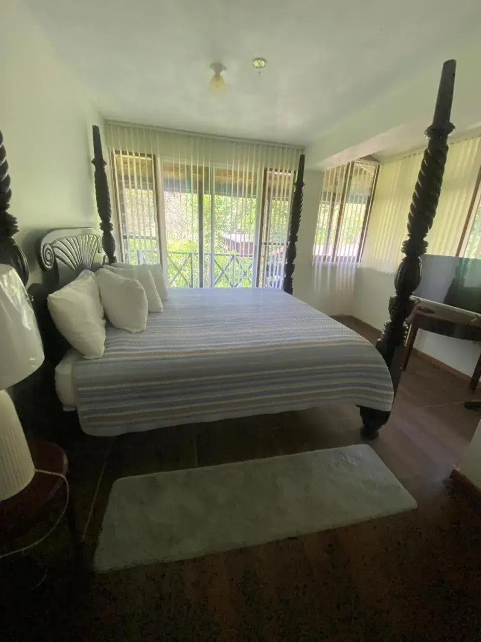 Triple Room in Forres Park Nature Retreat Triple Room in Forres Park Nature Retreat