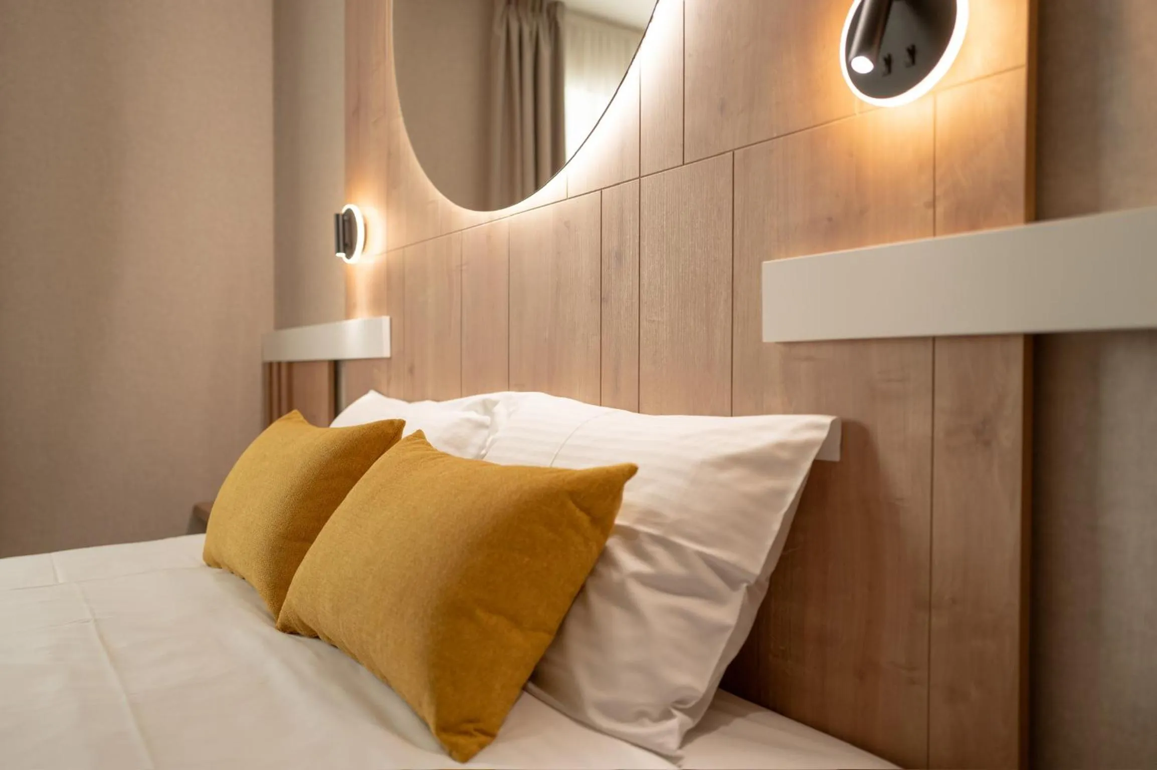 Bed in Hotel MANTOVA Vrhnika