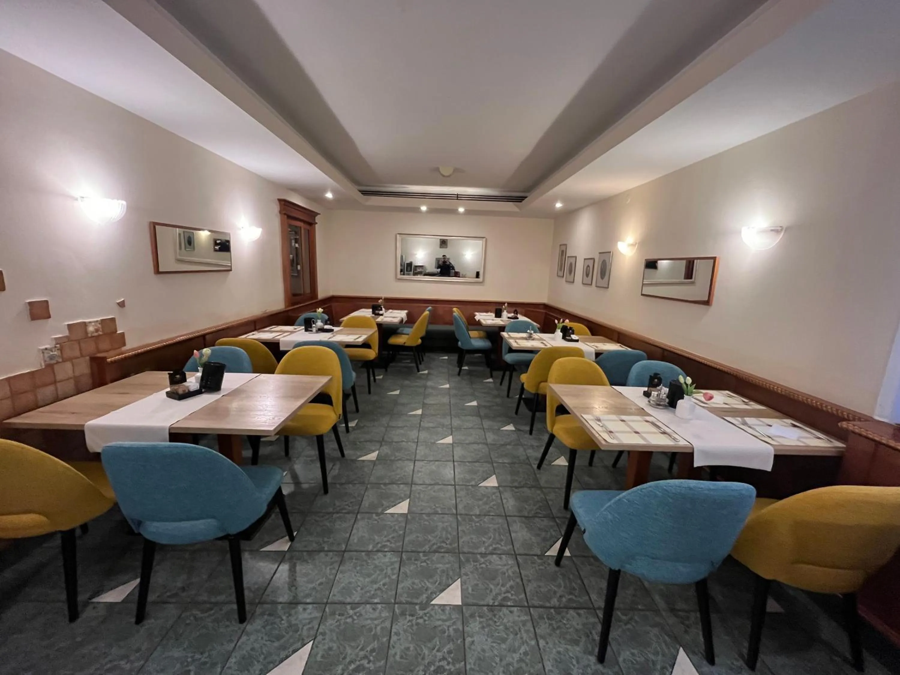 Restaurant/places to eat in Hotel MANTOVA Vrhnika