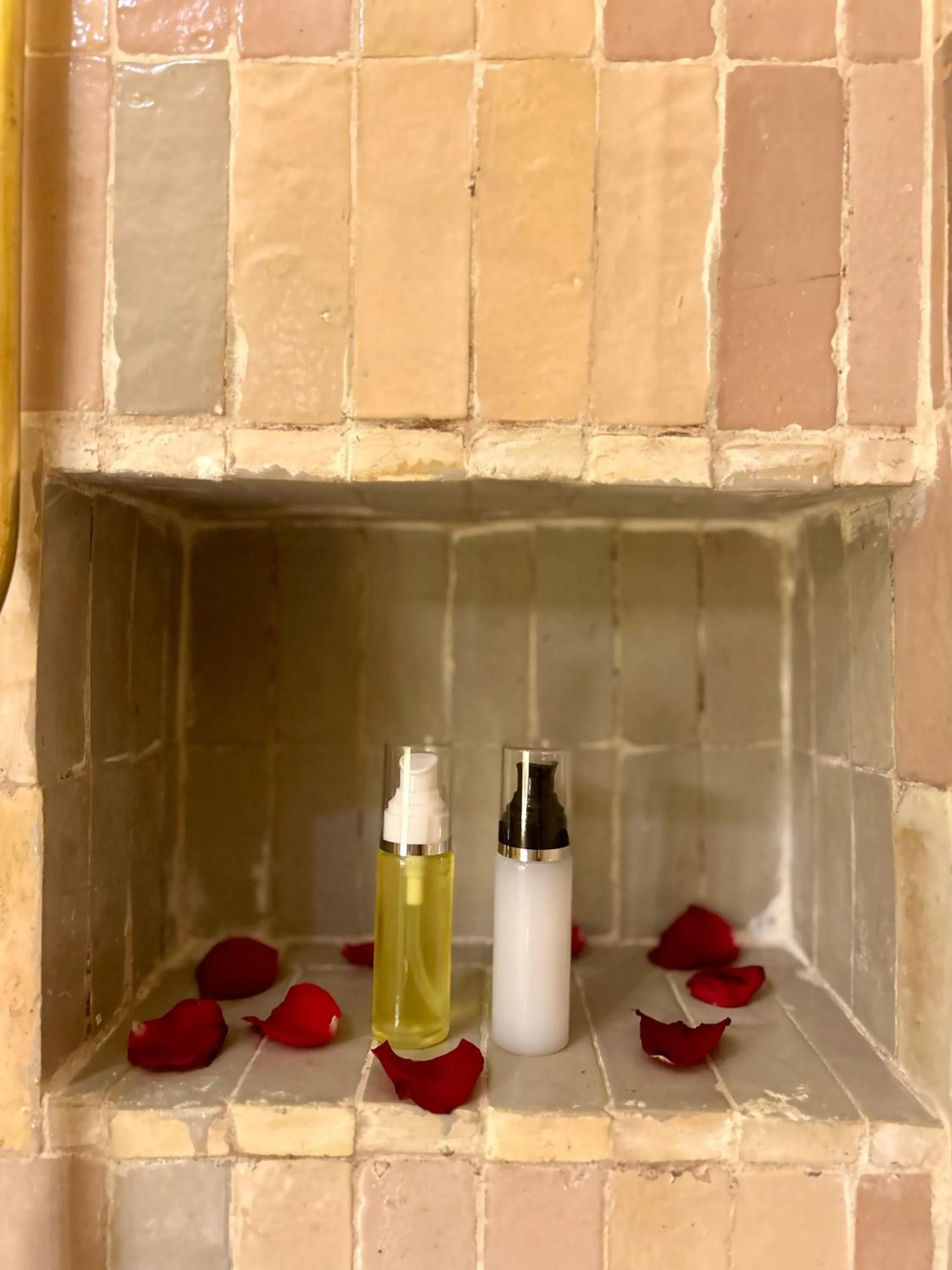 Bathroom in Riad Dama & Spa